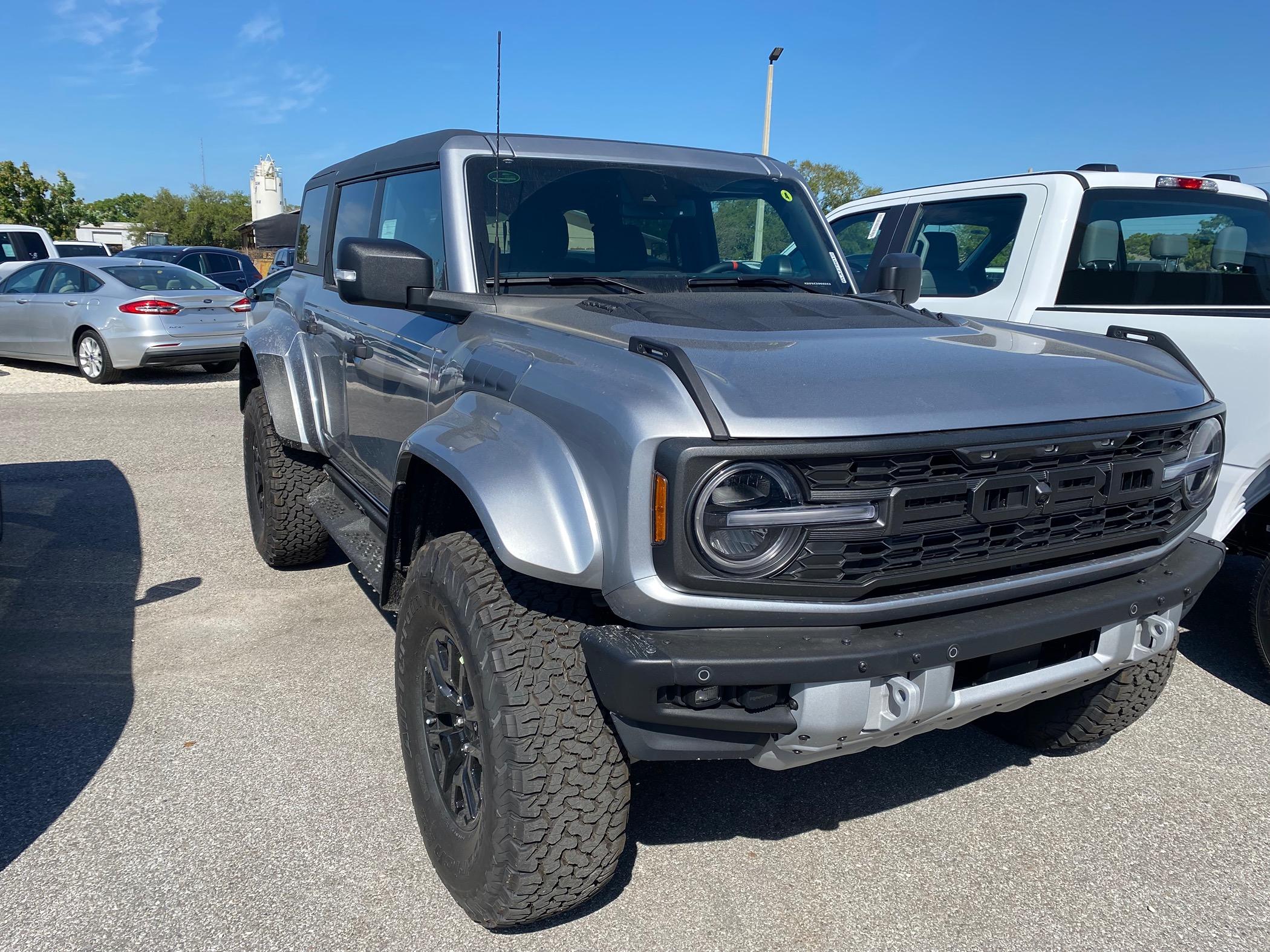 Ford Bronco 2024 Iconic Silver Bronco Raptor Build IMG_1054