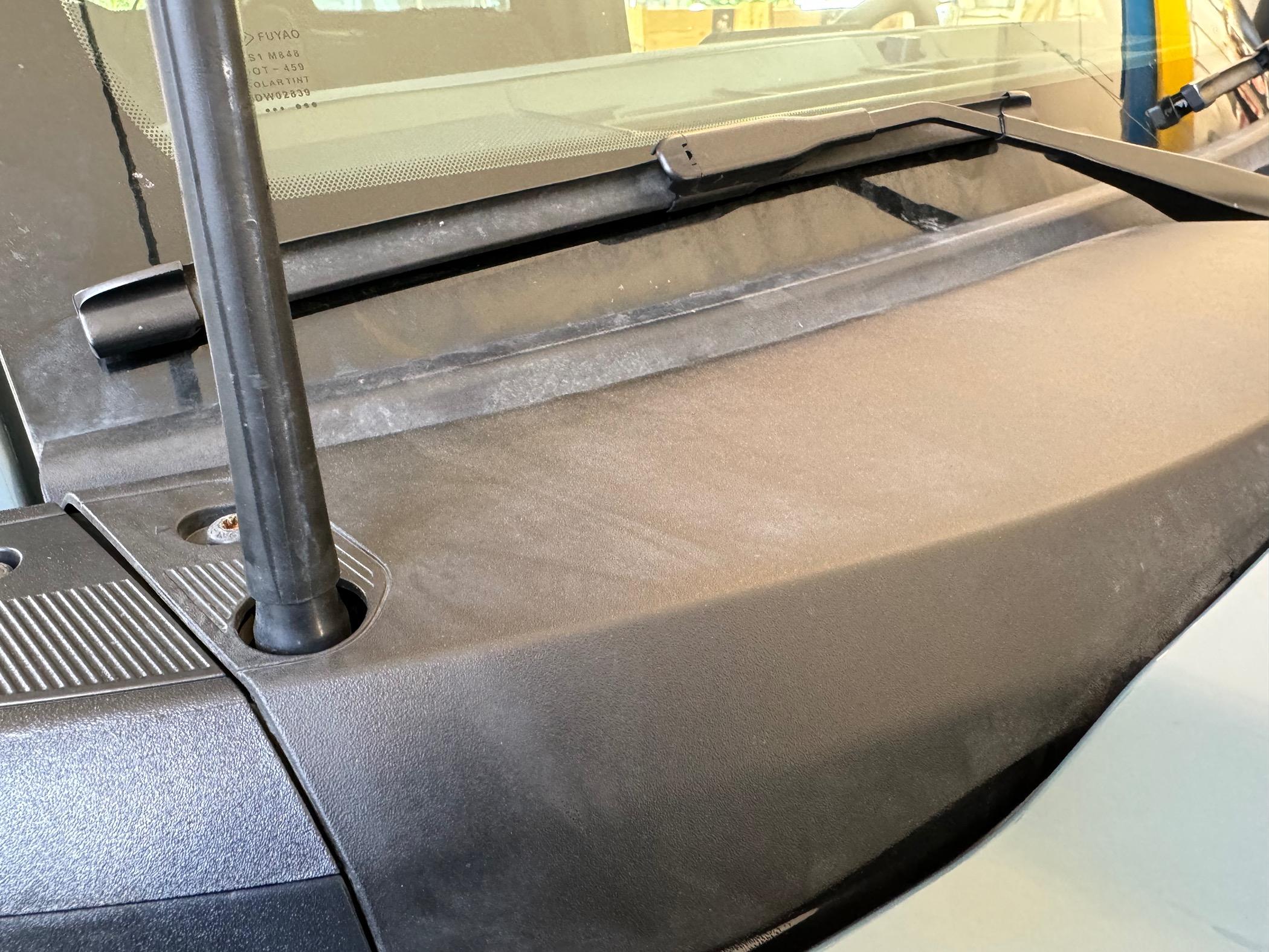 Ford Bronco PPF Experts Needed - Weird spot on the hood..... IMG_0896