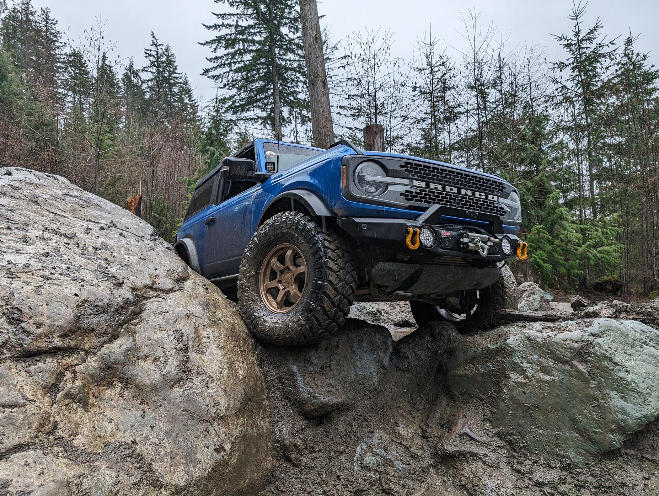 Ford Bronco What did you do TO / WITH your Bronco today? 👨🏻‍🔧🧰🚿🛠 PXL_20240323_193112023