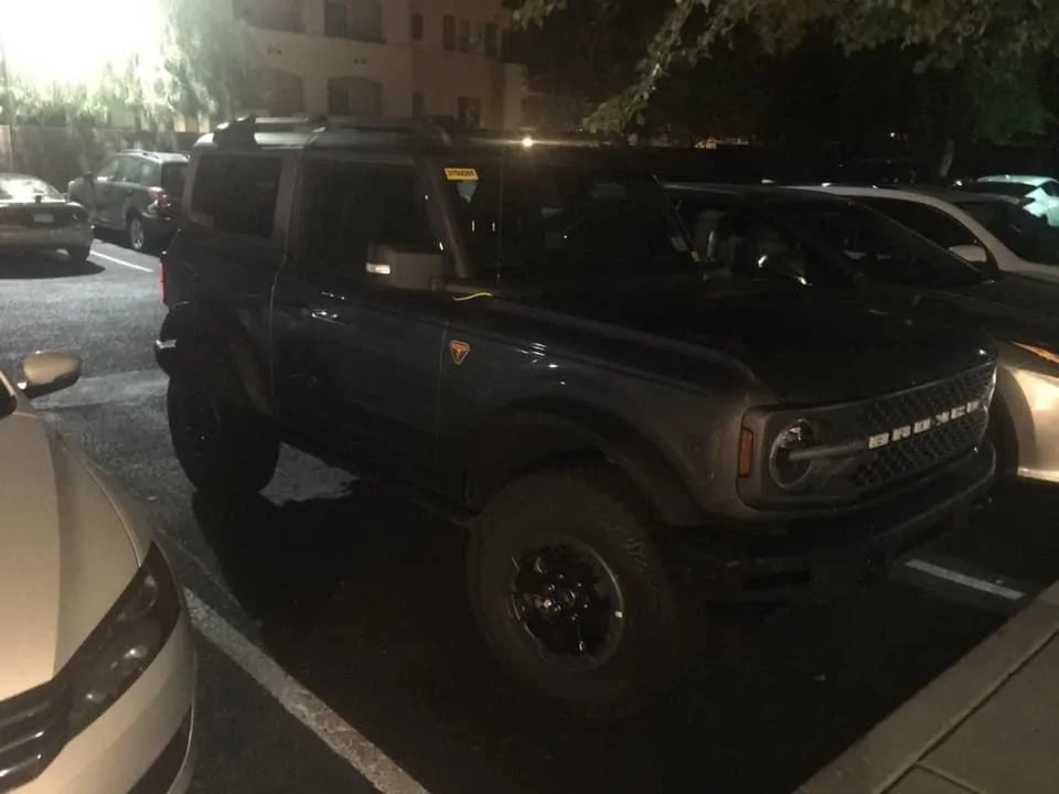 Ford Bronco Carbonized Gray 2-Door Badlands D332D6CE-AA58-4153-A196-D8CF543771CE