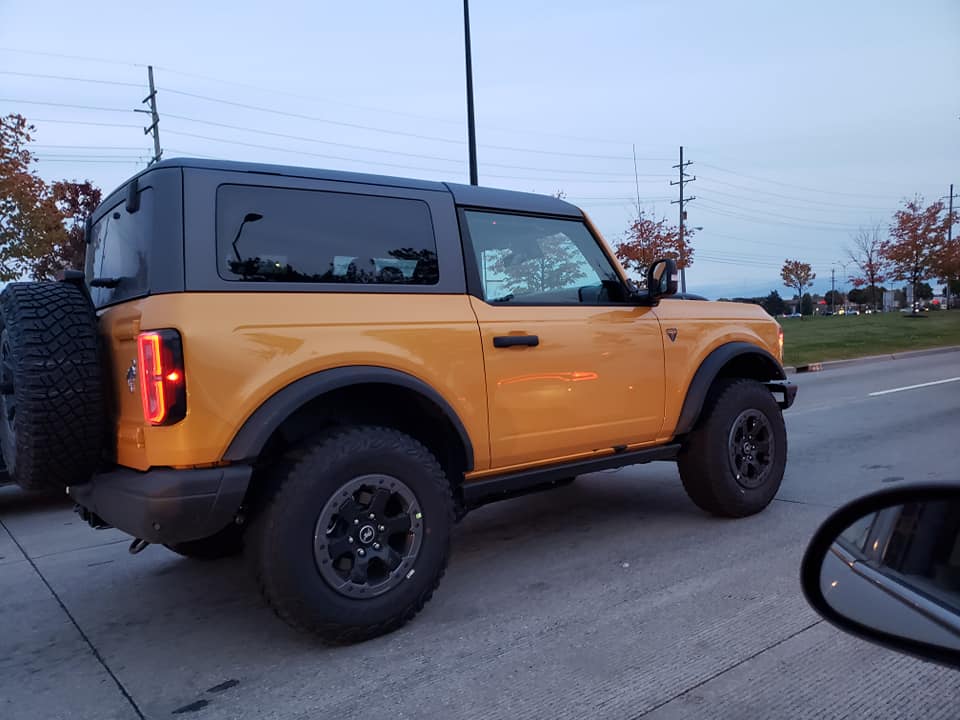 Ford Bronco Non Sasquatch Badlands photos? Cyber Orange Bronco Badlands 2 Door - 2