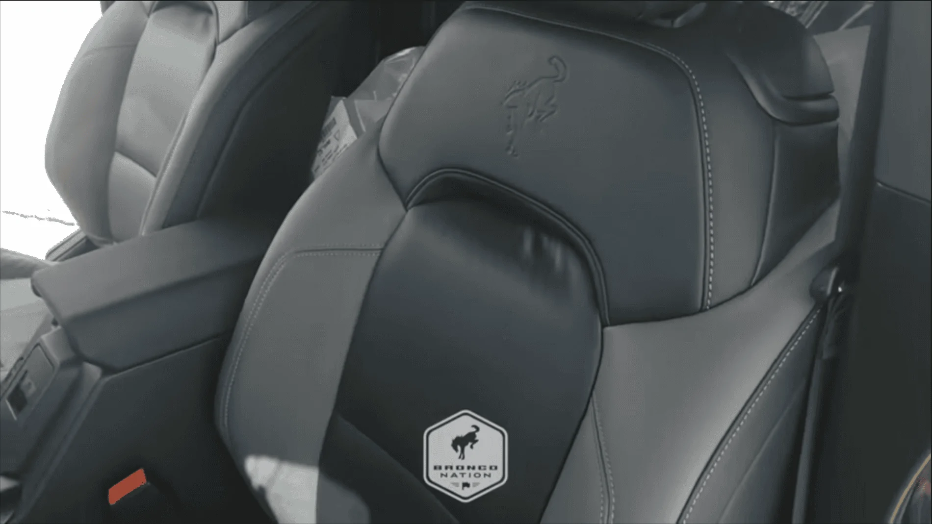 Ford Bronco Request- REAL LIFE high quality Sport FE interior hcvpduv01iv51