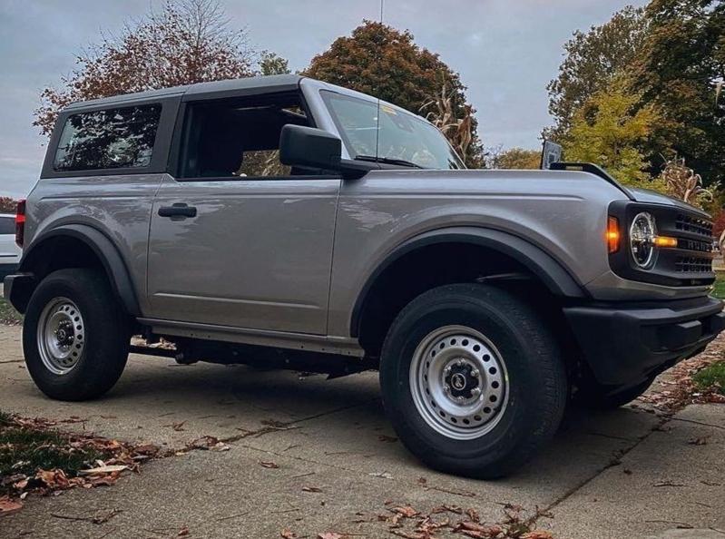Ford Bronco FORD.. Give me Silver Spruce! Paint_Silver_AAAA