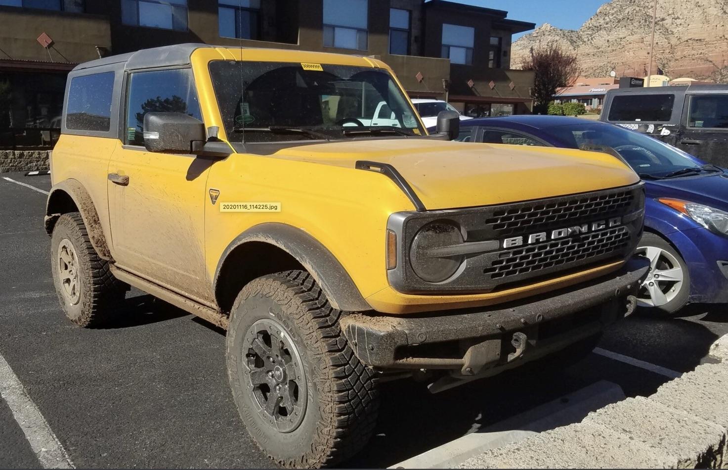Ford Bronco Cyber Orange Paint Thread D4B910B1-D57A-4CFD-A3B8-E0A89347C121_1_201_a