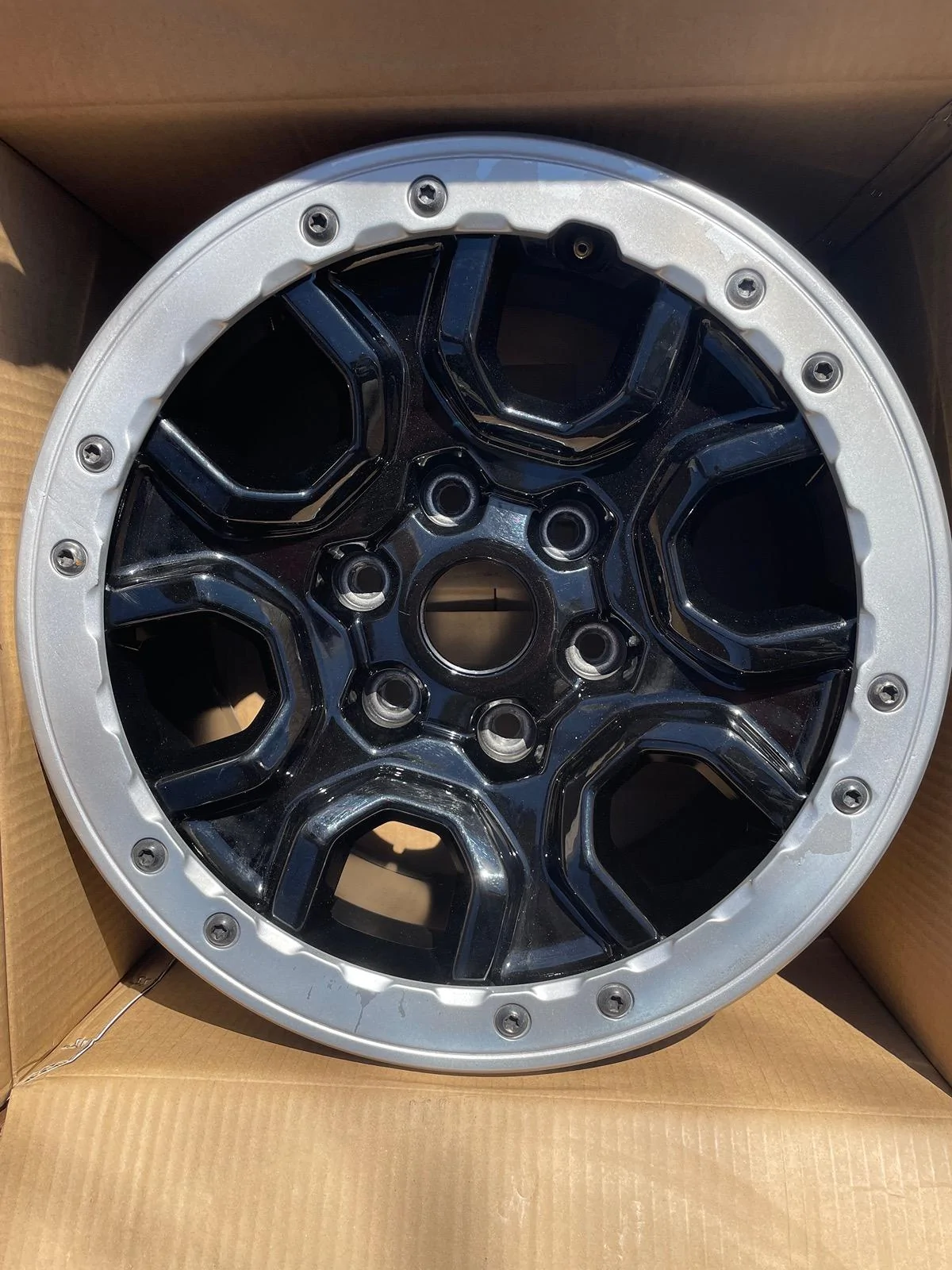 Massachusetts - Sasquatch rims w/silver beauty rings $500 | Bronco6G ...