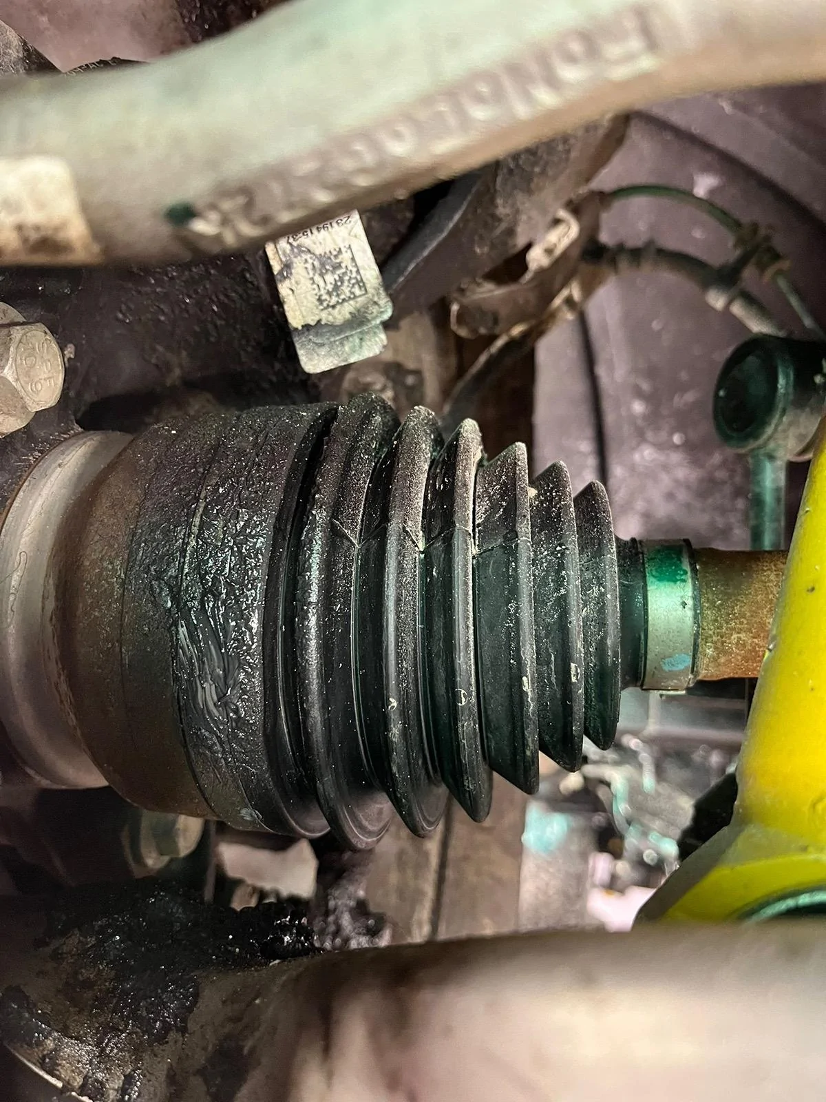 Ford Bronco Front Axle Joint Damage WhatsApp Image 2024-03-08 at 02.19.44 (1)