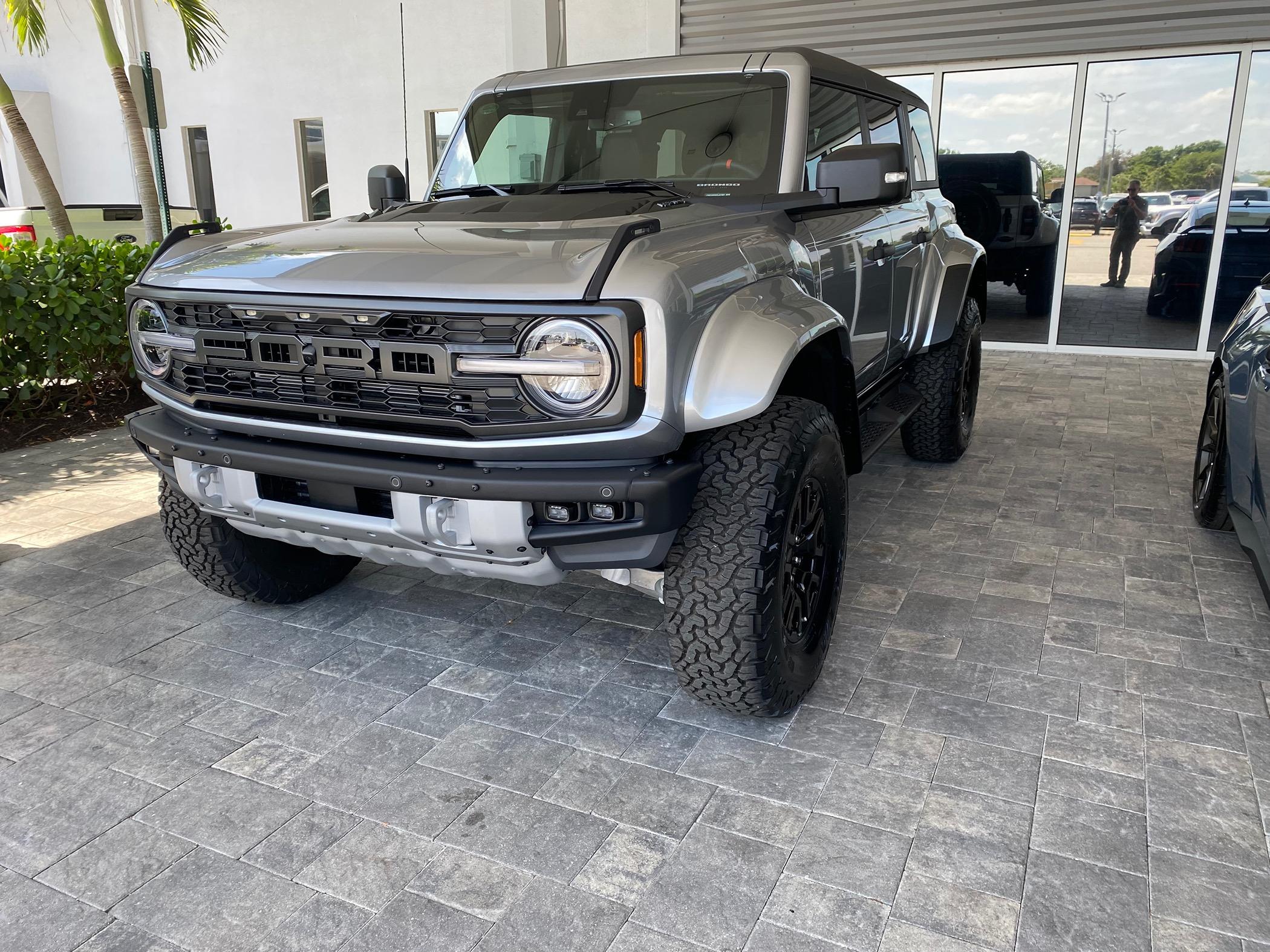 Ford Bronco 2024 Iconic Silver Bronco Raptor Build IMG_1060