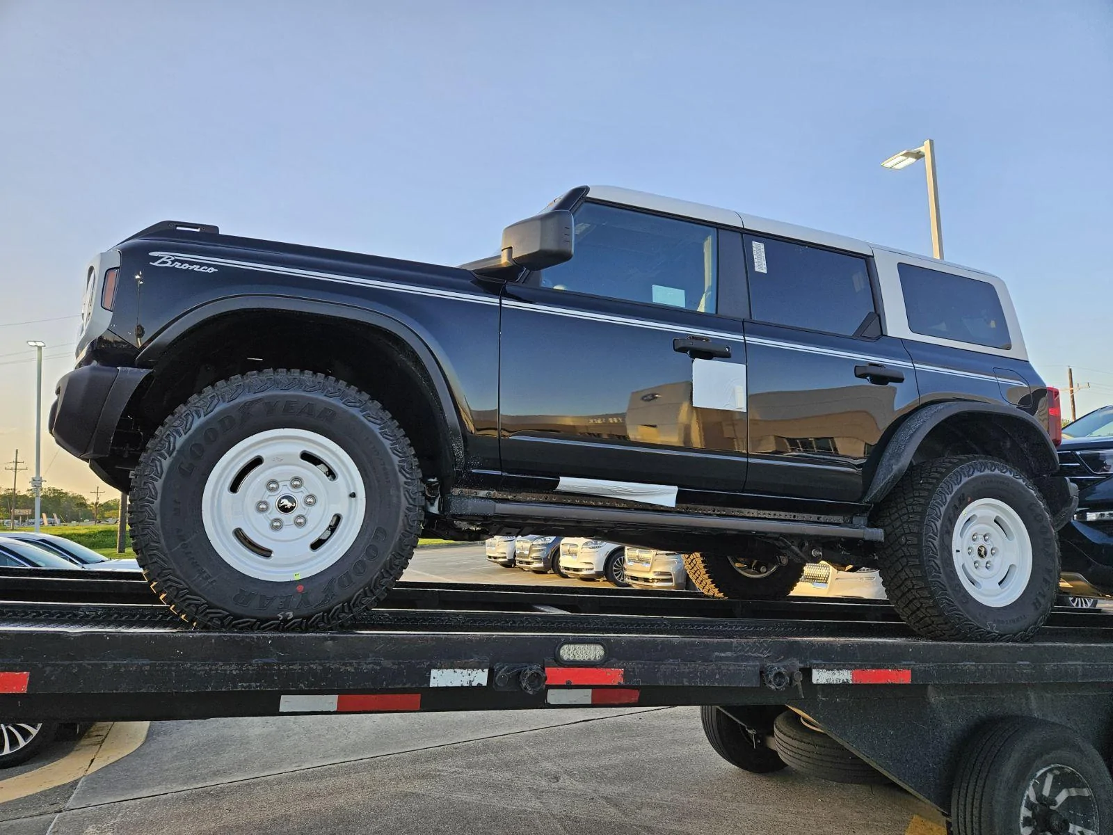 Ford Bronco Production Stuck Check-In - Mod top issue? 1000006575