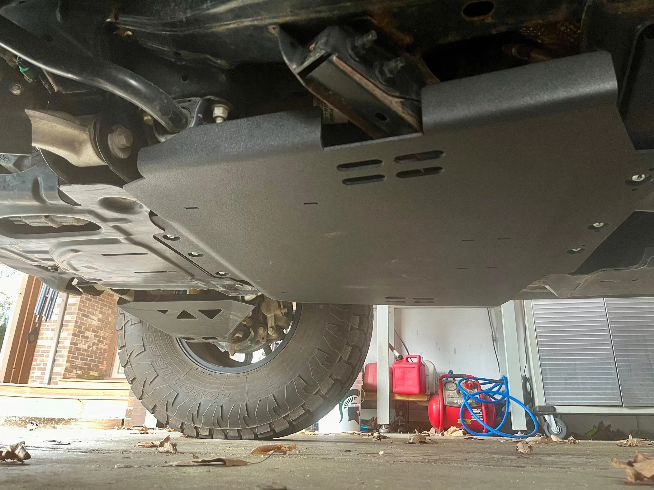 Ford Bronco Transmission skid plate installed IMG_1540