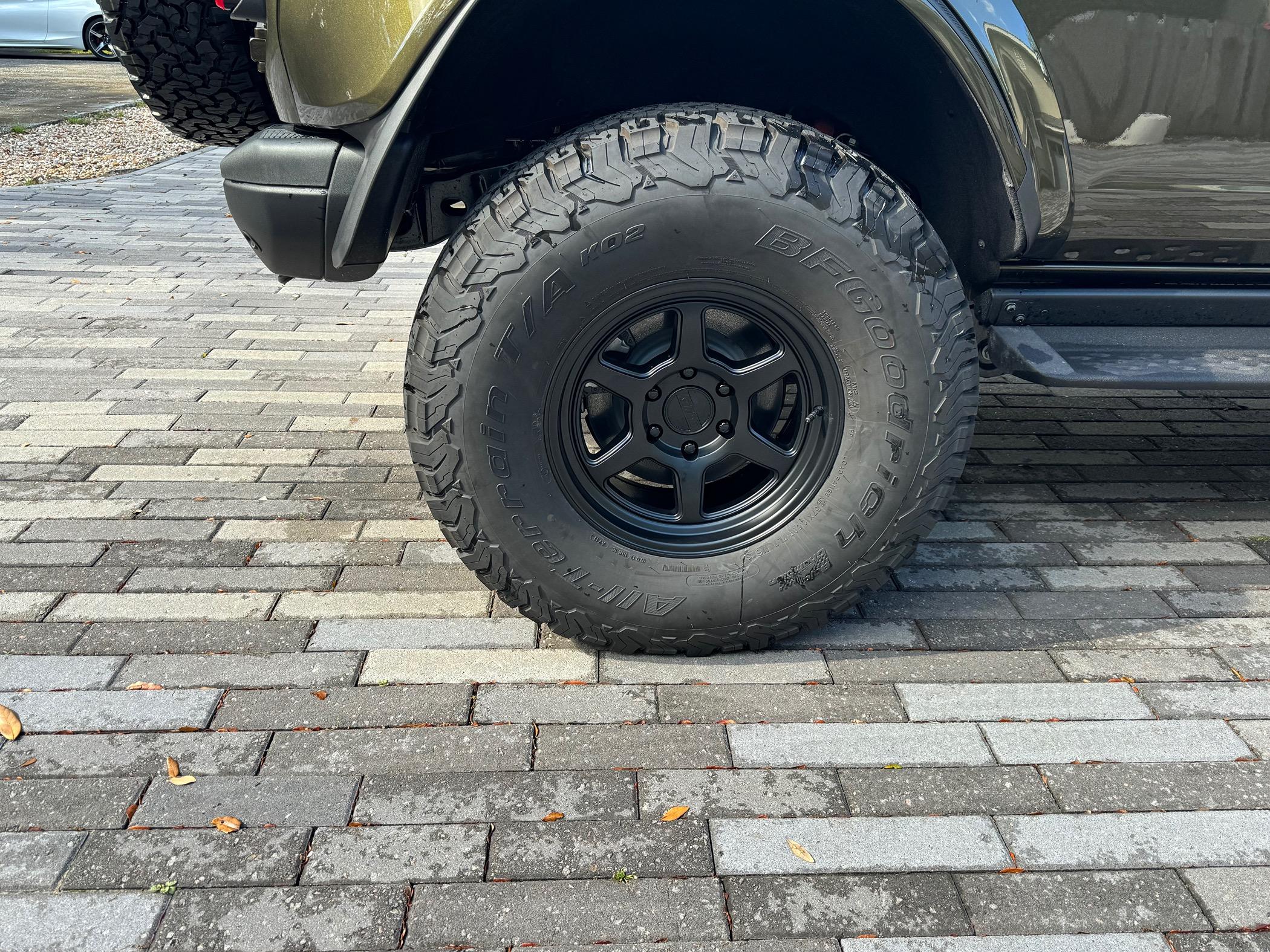Ford Bronco Lightweight wheels. IMG_0363