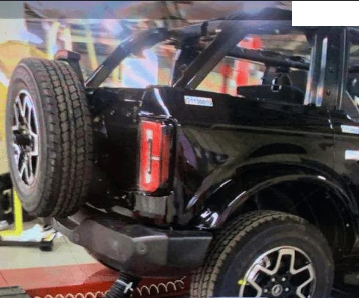 Ford Bronco 2025 4Runner (6th Gen) Official Teasers! [Updated with 2nd Teaser: Roll Down Rear Window] 20gw0c5exxk41