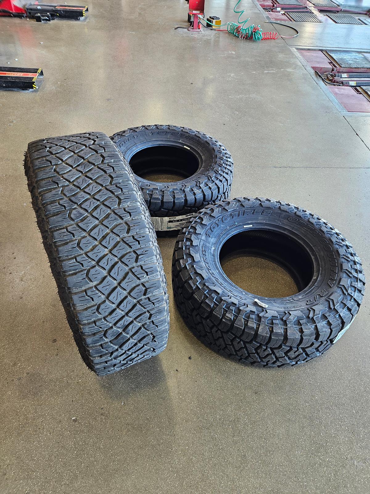 Ford Bronco New Tires - Toyo R/T Trail (315/70r17) installed 20240329_162847