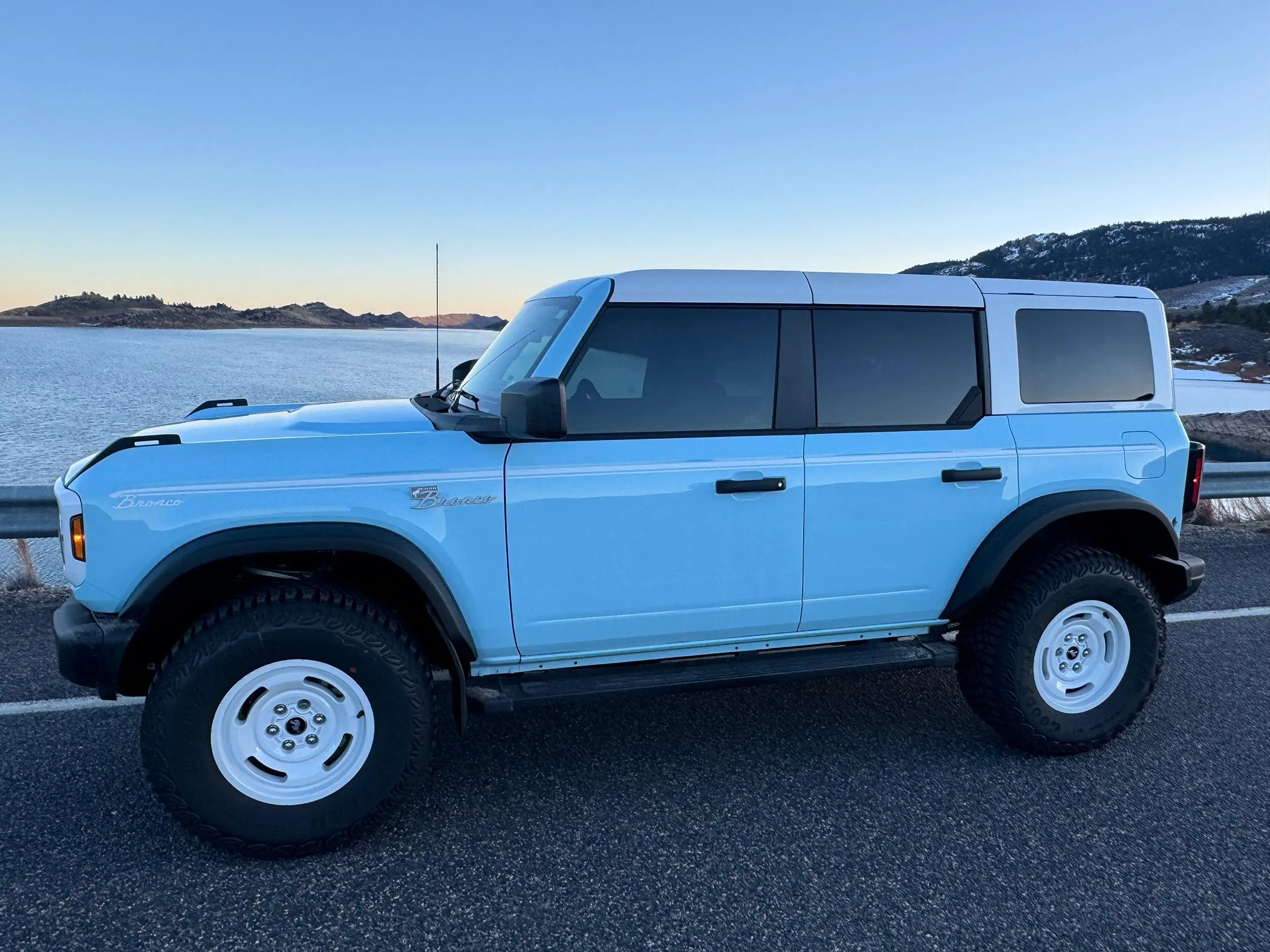 Ford Bronco HERITAGE EDITION Bronco Club 1711967876751-mg