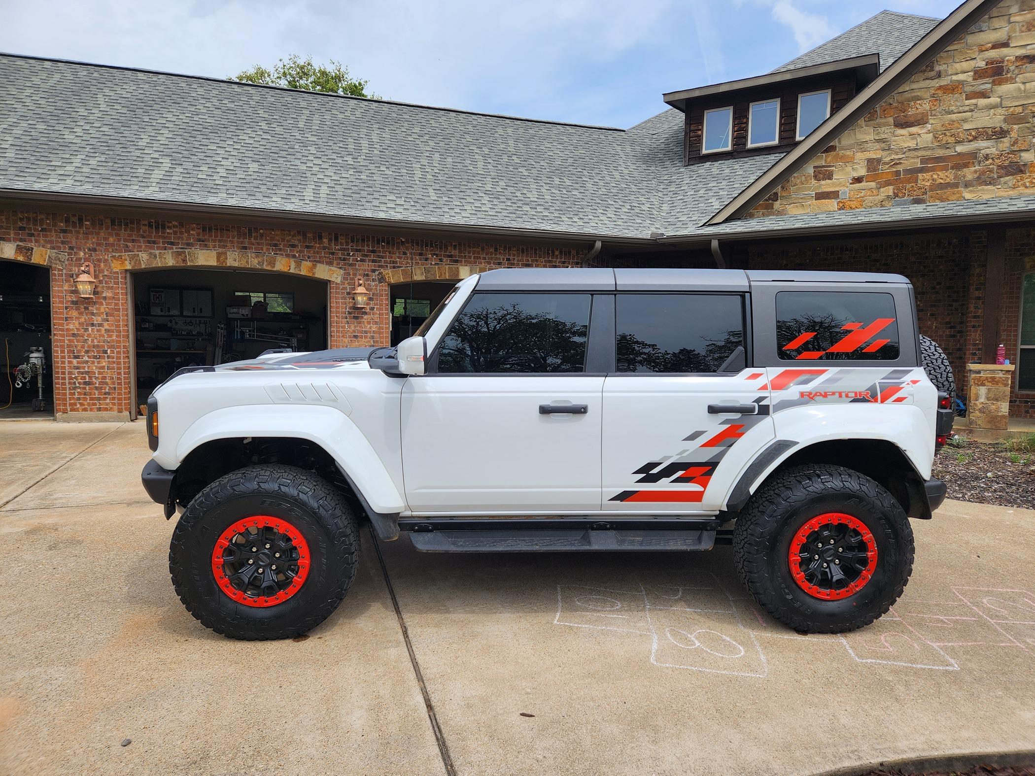 Ford Bronco What a WEAPON (2024 Bronco Raptor)!! 20240401_145251