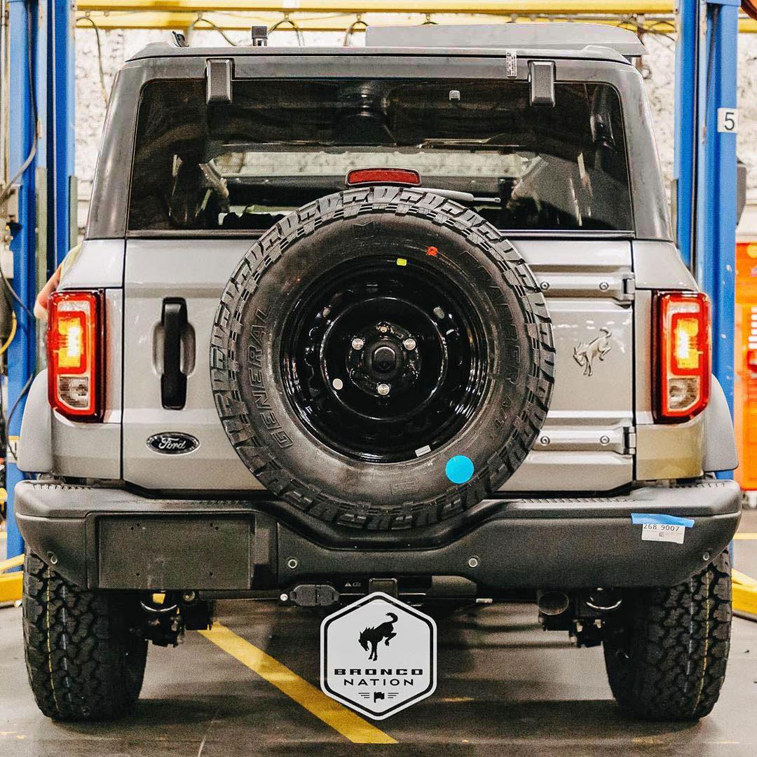 Ford Bronco BD photoshop request 2