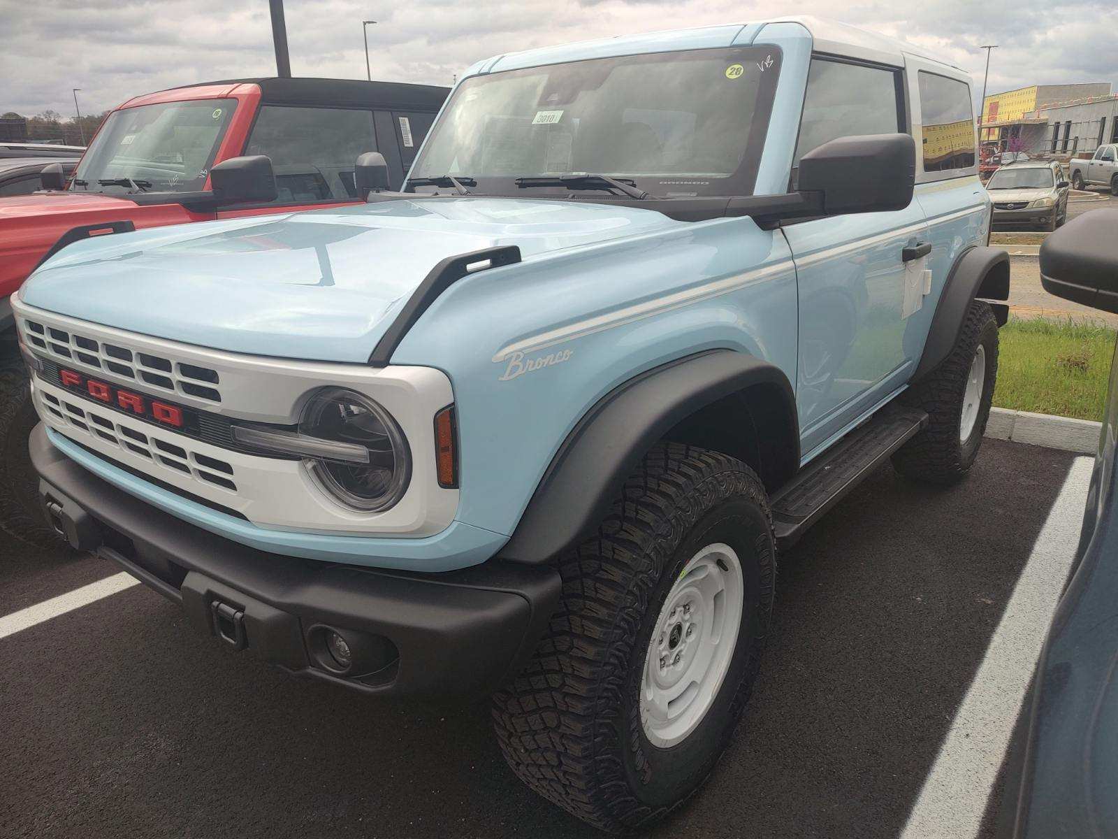 Ford Bronco HERITAGE EDITION Bronco Club image000002.JPG