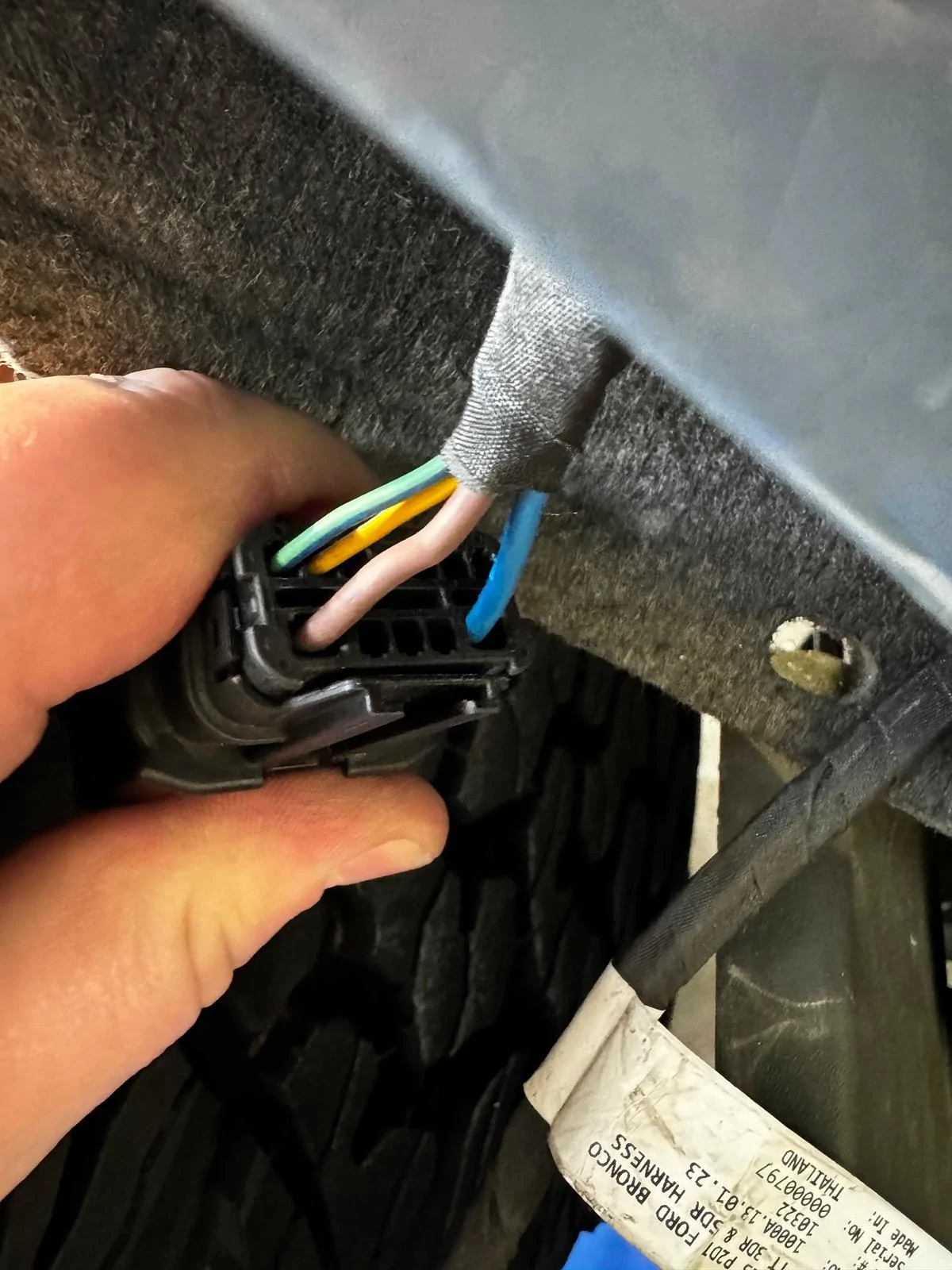 Ford Bronco Lumen Trailer Wiring Question IMG_0364