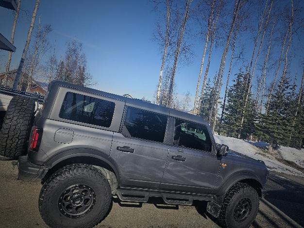 Ford Bronco CARBONIZED GRAY Bronco Club 20240407_203403