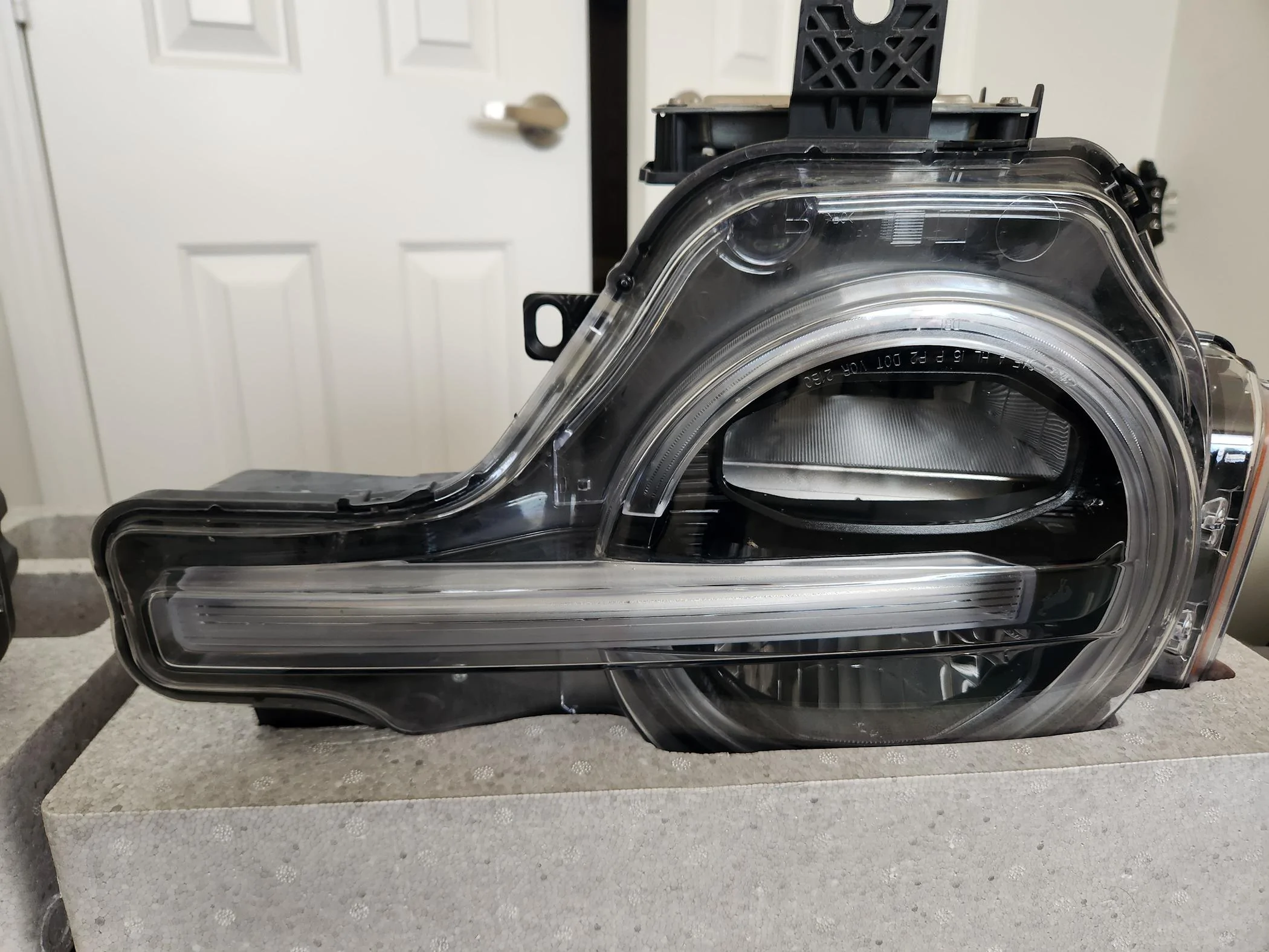 Ford Bronco Signature Headlights 20240408_092646