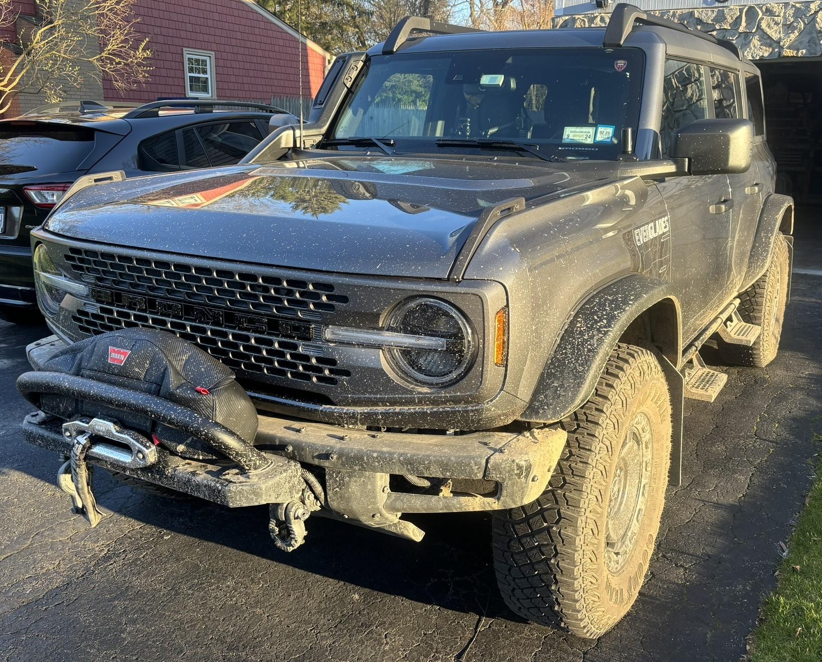 Ford Bronco CARBONIZED GRAY Bronco Club IMG_7301