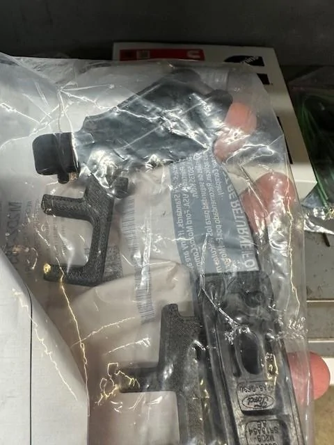 Ford Bronco OEM top question lift latches