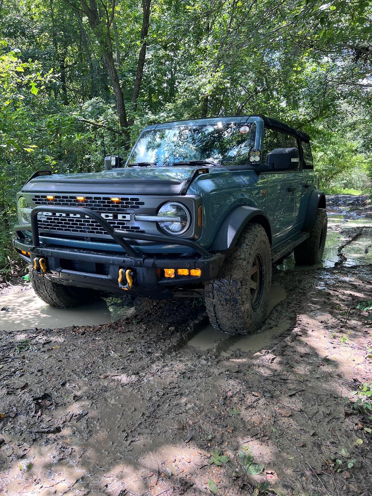 Ford Bronco Top 4 Mickey Thompson Baja Tires IMG_1651