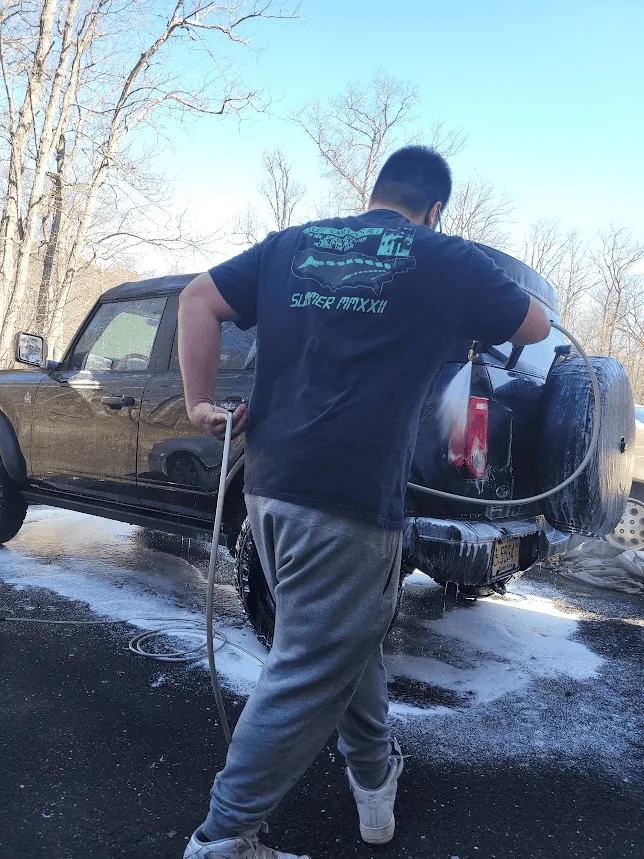Ford Bronco Washing the Bronco 1713025574010-lc