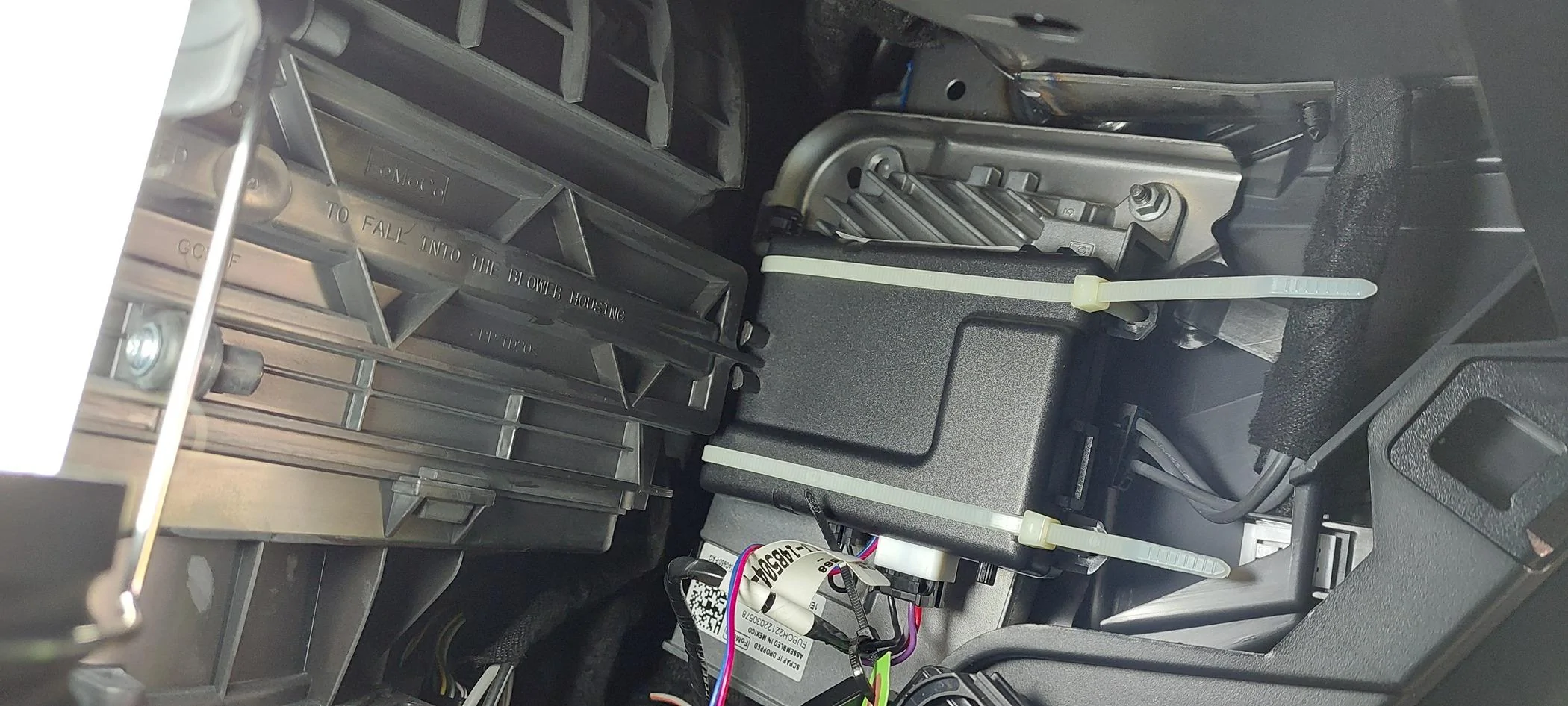Ford Bronco Installing the Perimeter Alarm Plus — DIY How-To Writeup 20240413_155508