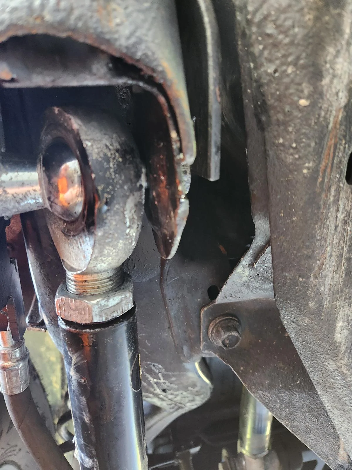 Ford Bronco Another Icon Rear lower link question. Help! 20240414_175505