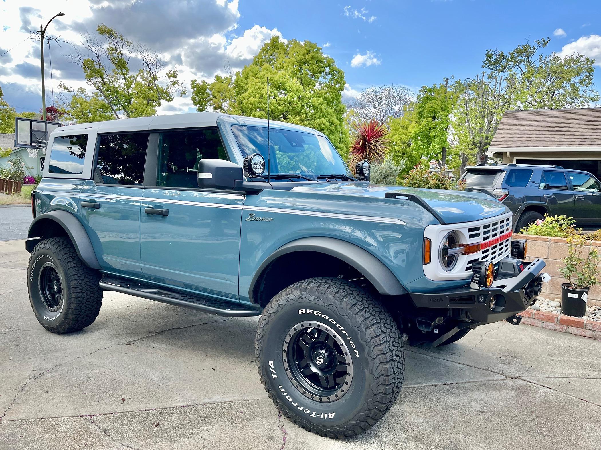 Ford Bronco ADV Production Modular Hardtop! IMG_1340