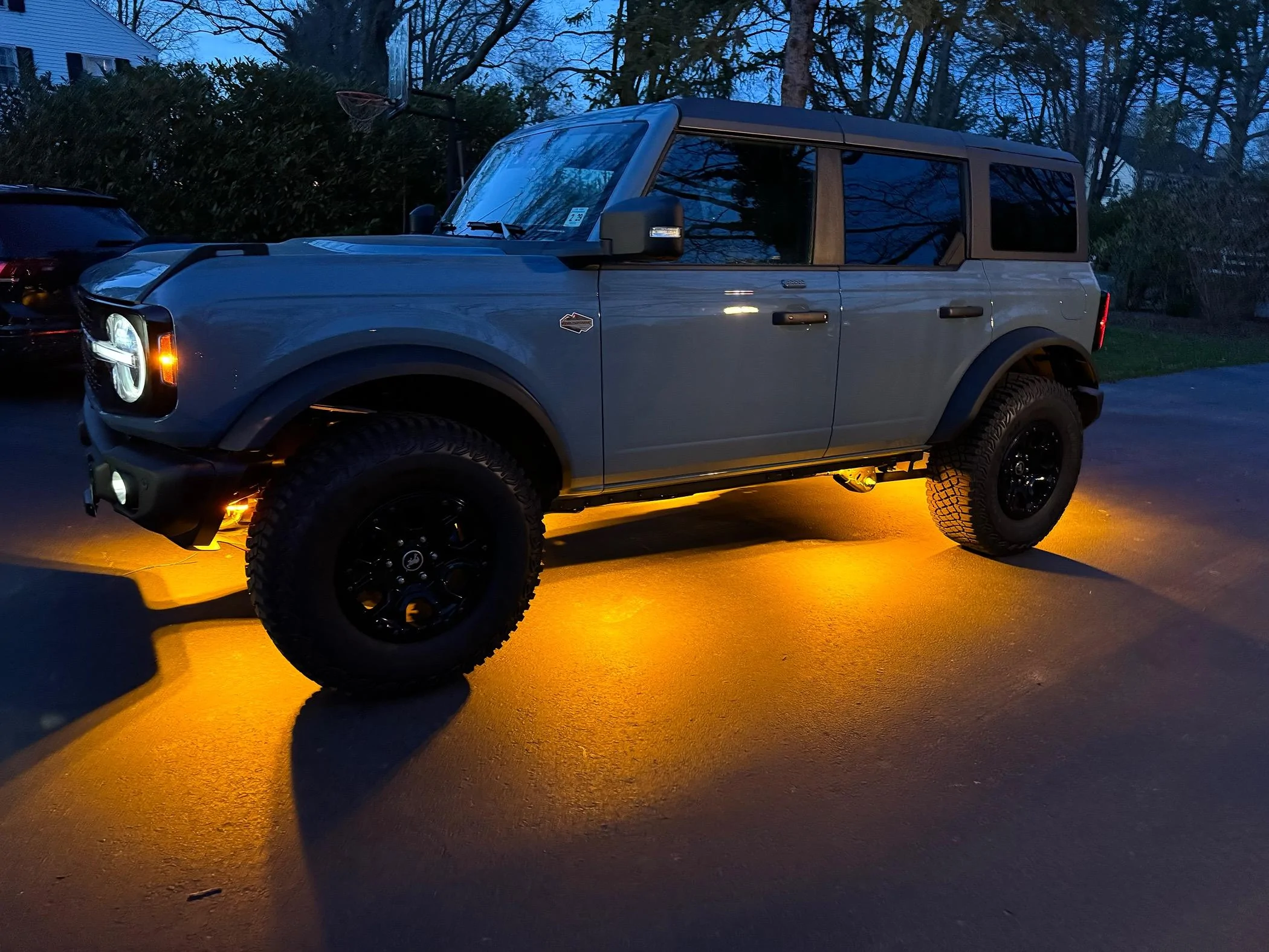 Ford Bronco Rock light mounting location IMG_4058