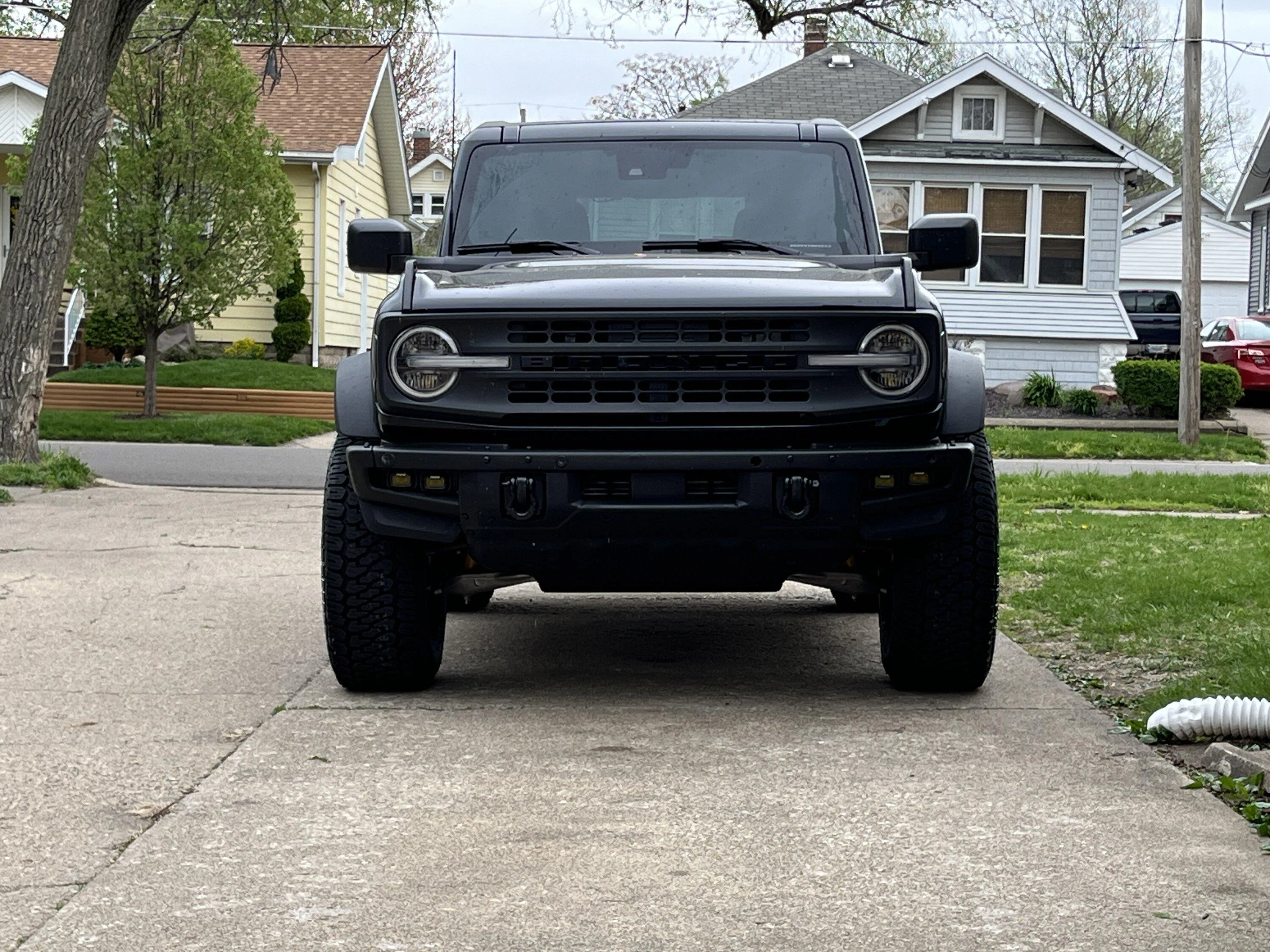 Ford Bronco Sas flares or no? IMG_7095