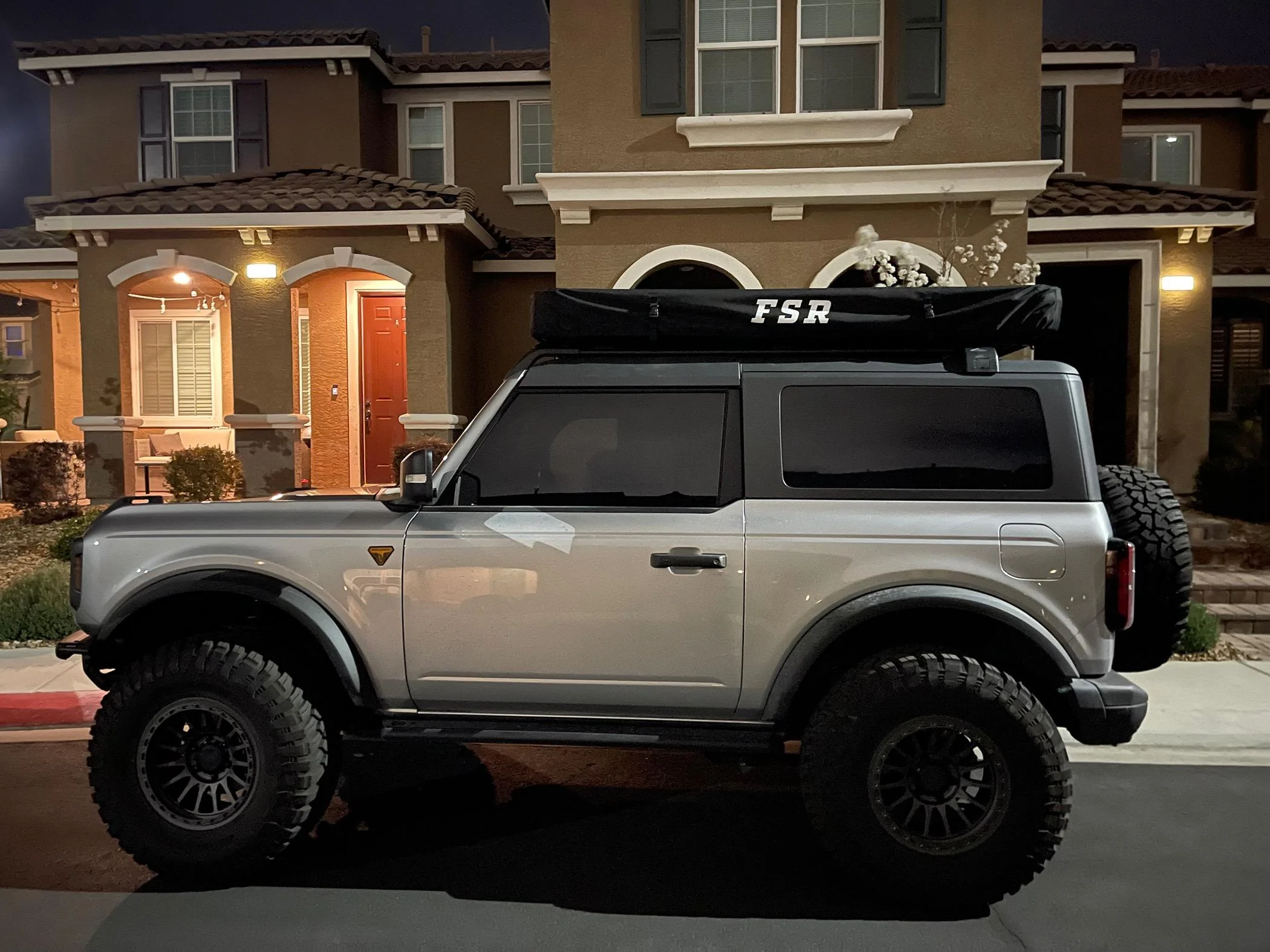 Ford Bronco Freespirit Aspen Lite Rooftop Tent IMG_5366