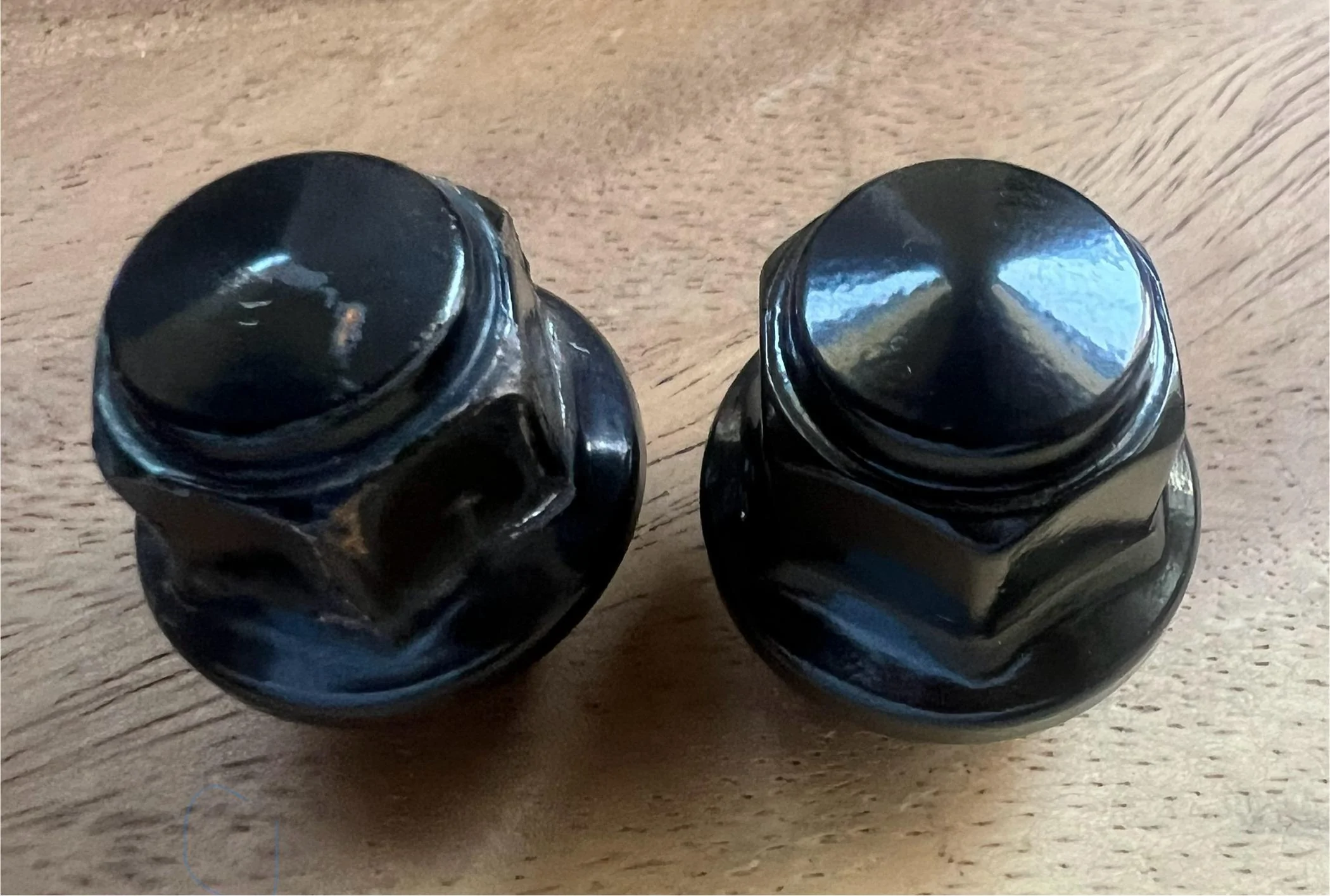 Ford Bronco FS: Custom Bronco Logo Lug Nuts 07A16159-312D-4C50-B0EF-4B3BFBF8D4B9_1_201_a