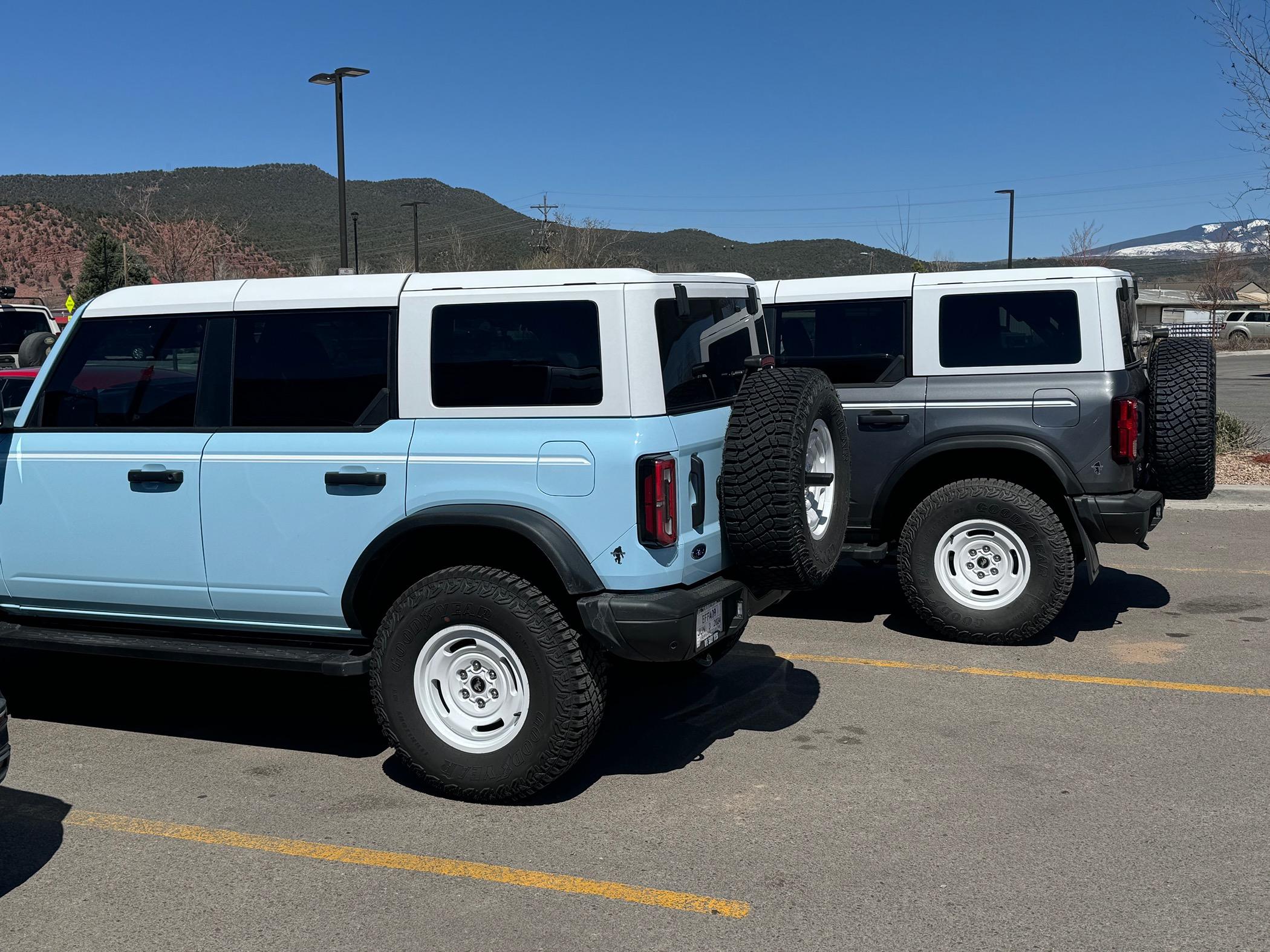Ford Bronco HERITAGE EDITION Bronco Club IMG_0306