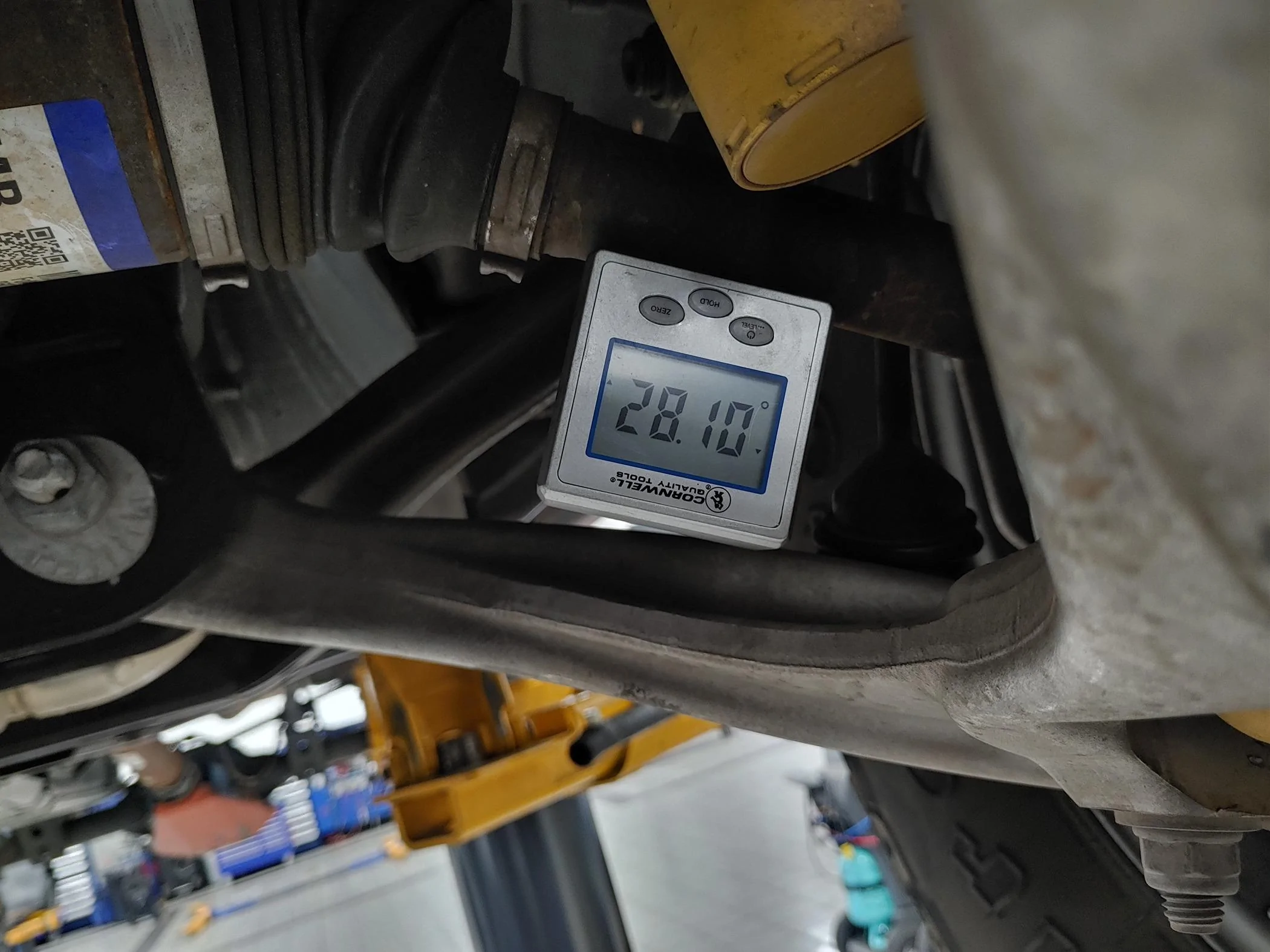 Ford Bronco Installing TeocaliMG's front differential drop kit 20240419_151319_HDR