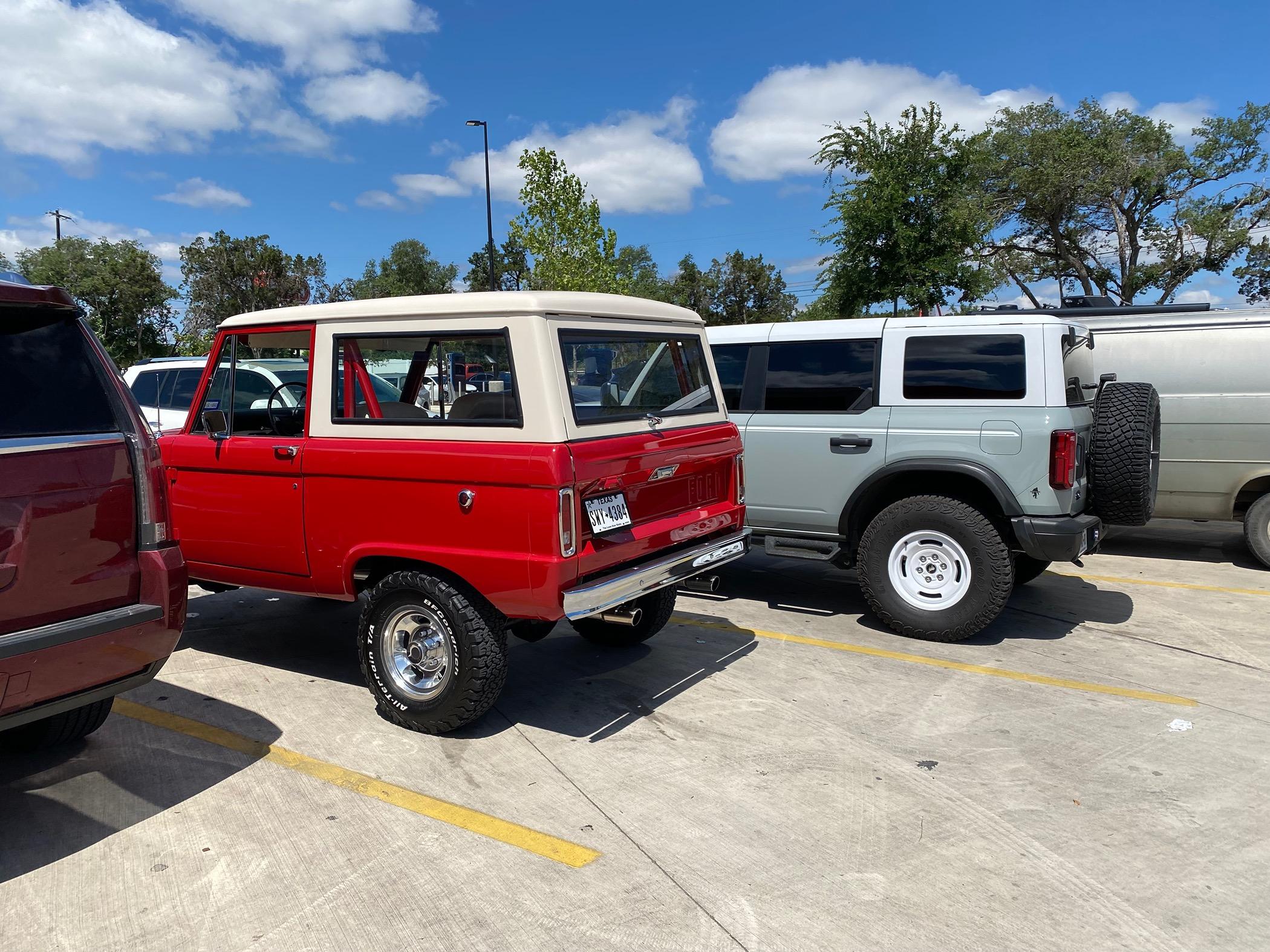 Ford Bronco HERITAGE EDITION Bronco Club IMG_0151