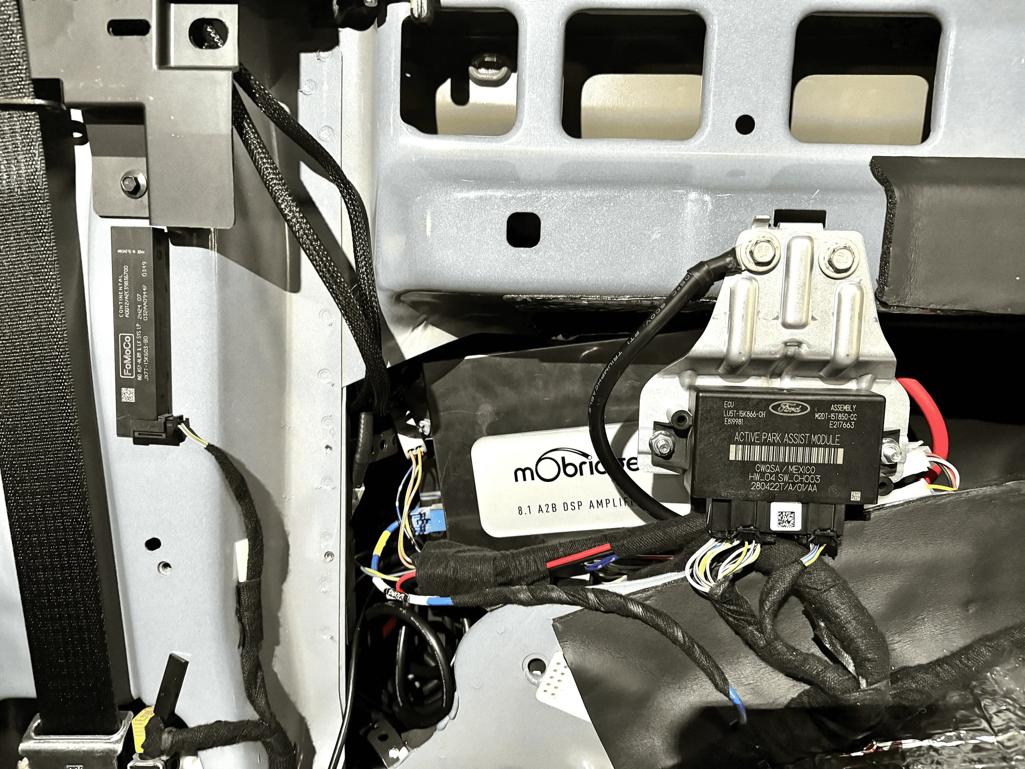 Ford Bronco Amp placement alternatives w/B&O? 1713721256394-en