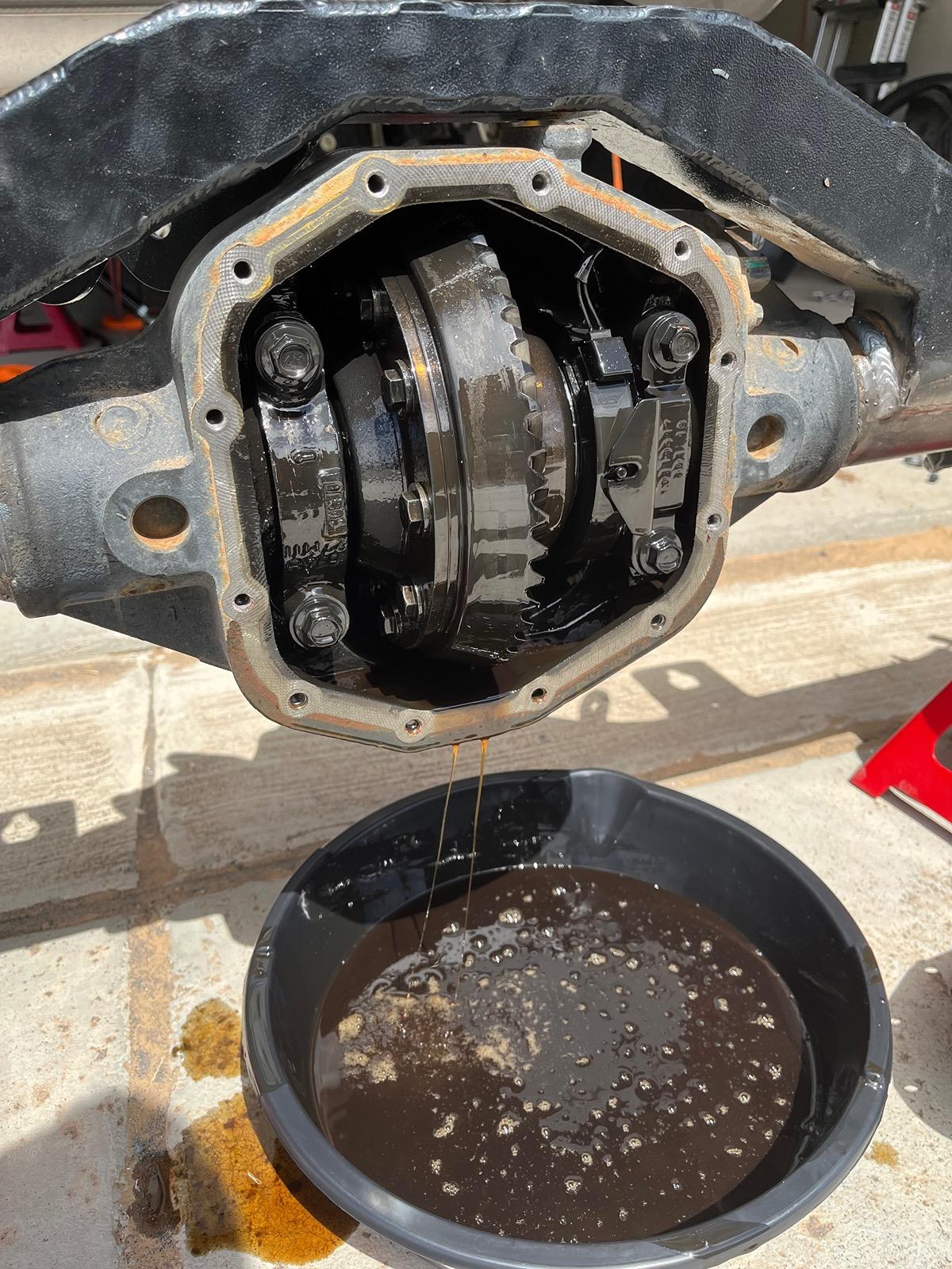 [Video] Changing rear diff oil + NVM Next Venture Motorsports diff ...