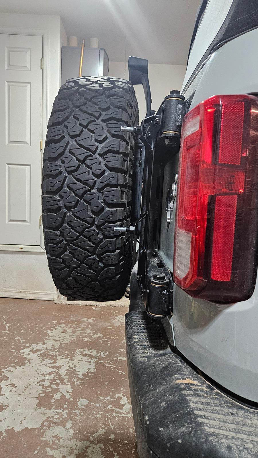 Ford Bronco Hi-Lift Jack mount location? 20231210_162823