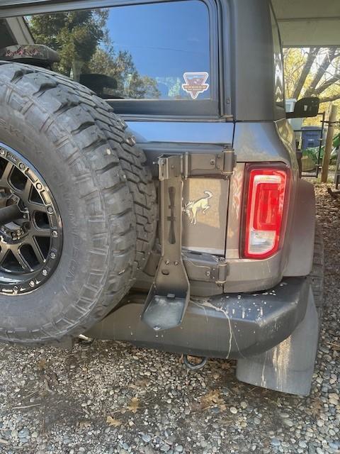 Ford Bronco Hi-Lift Jack mount location? jack3
