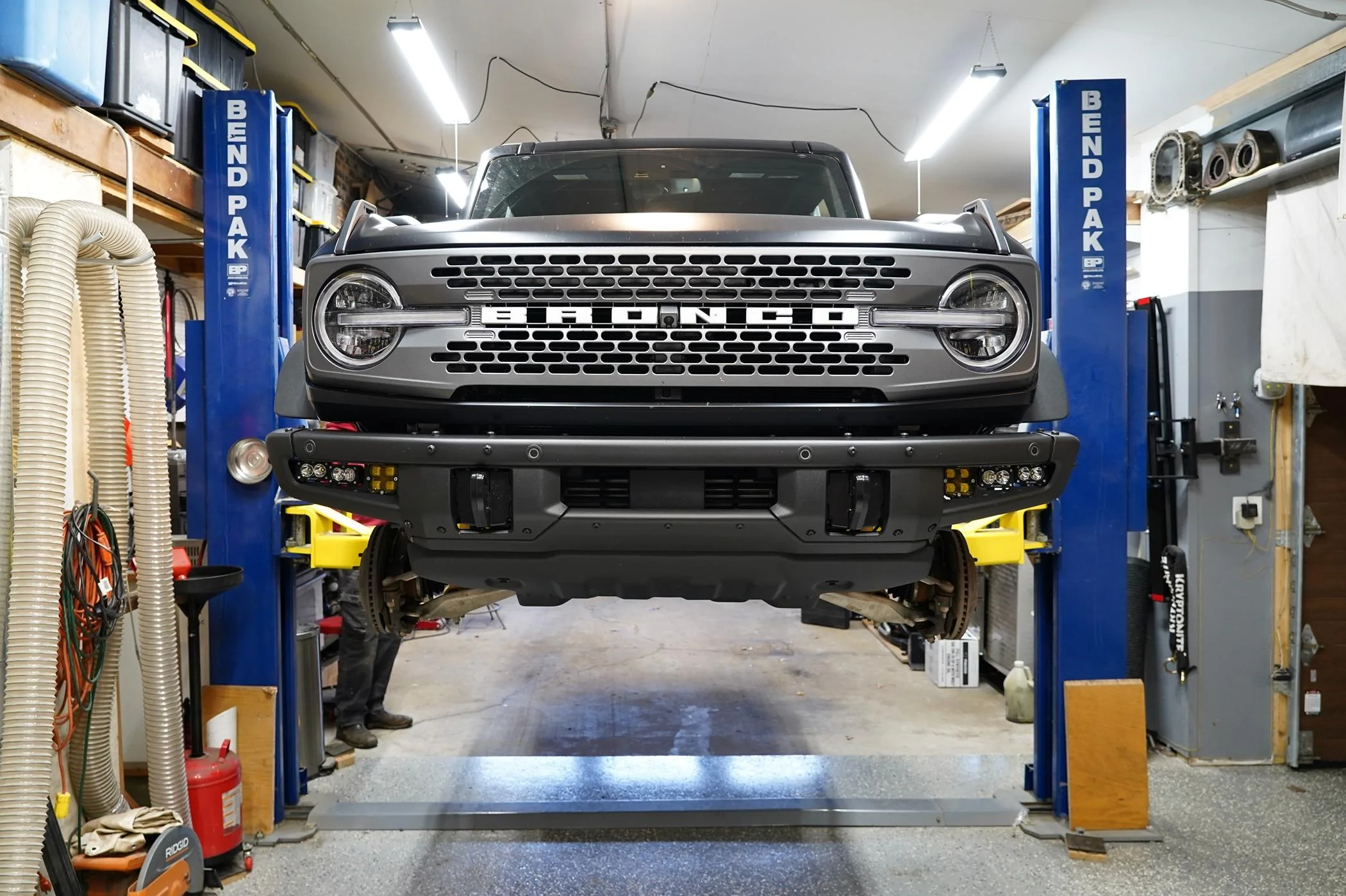Ford Bronco BROOX's 2DR Shadow Black Squatchy Boy lift-1