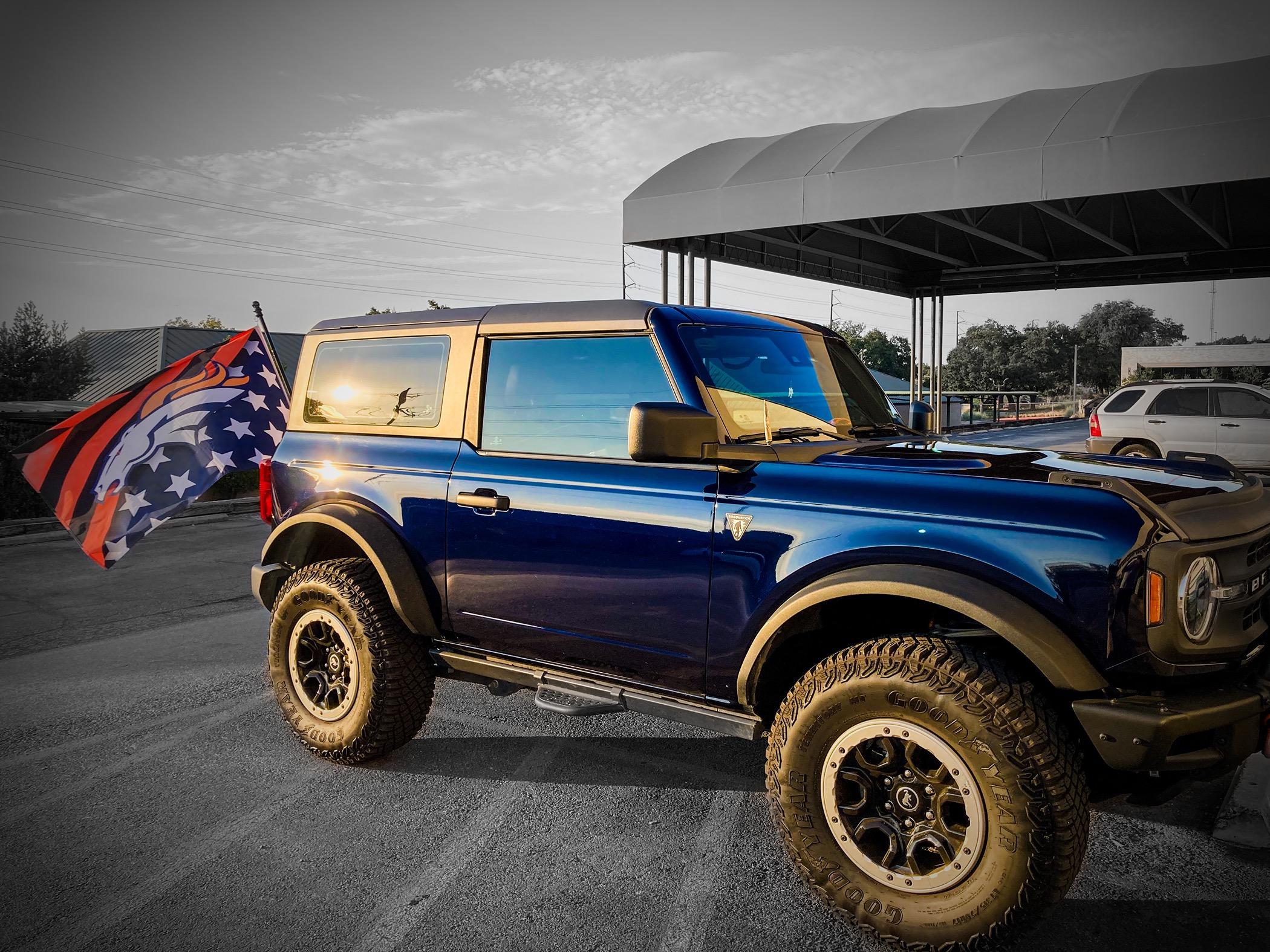 Ford Bronco Denver Broncos reveal throwback uniforms...using Ford Broncos! B1478751-0975-4282-8EA6-63B747A7EC15