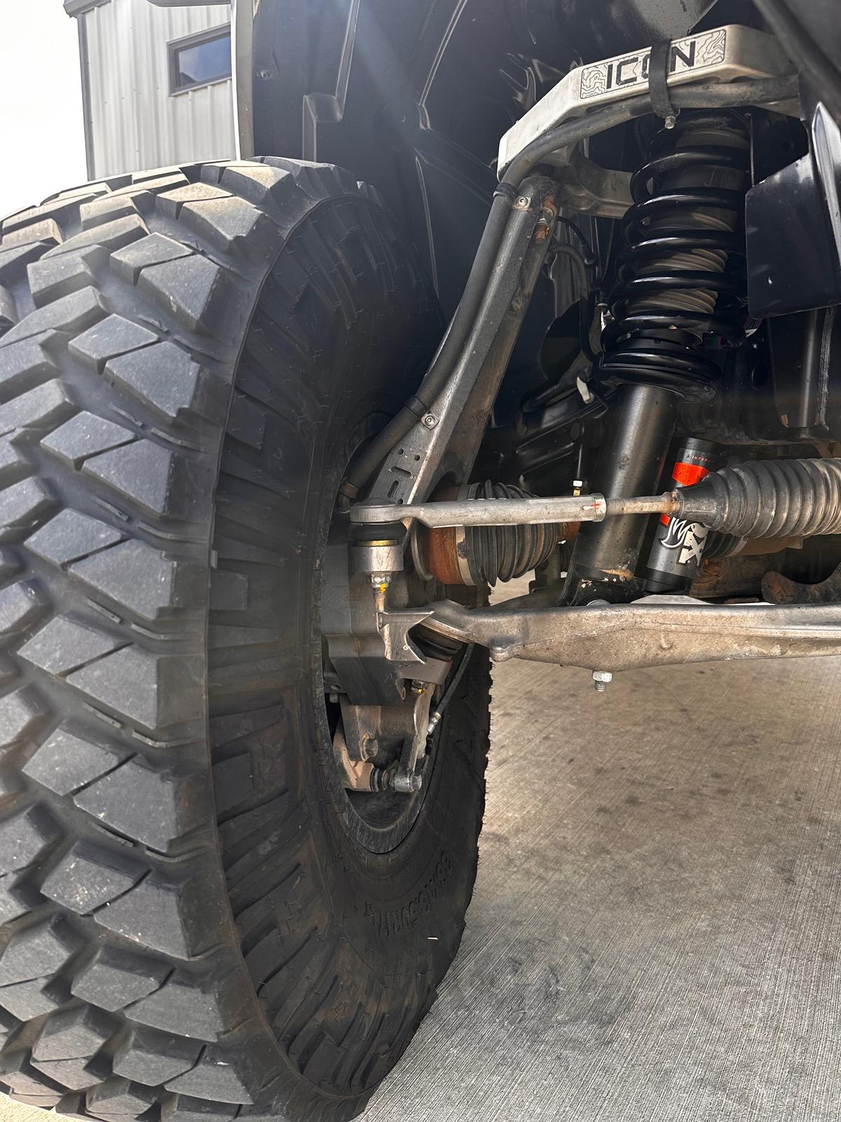 Ford Bronco Exodus 4x4 Bronco 54518562-3845-4C10-B27F-2D2BACA7B2E6