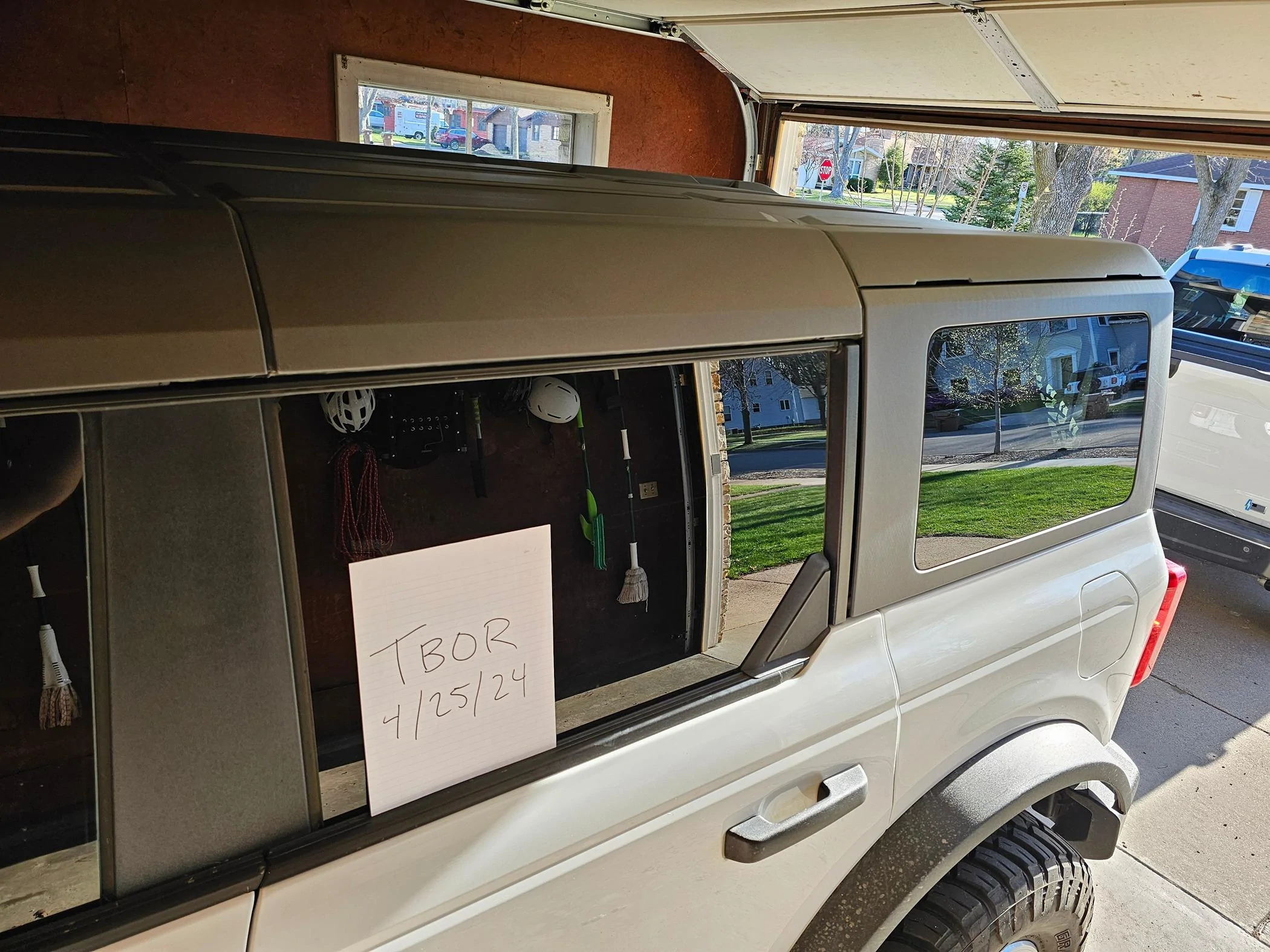 Ford Bronco Hard Top $4800 Will Deliver 20240425_075049