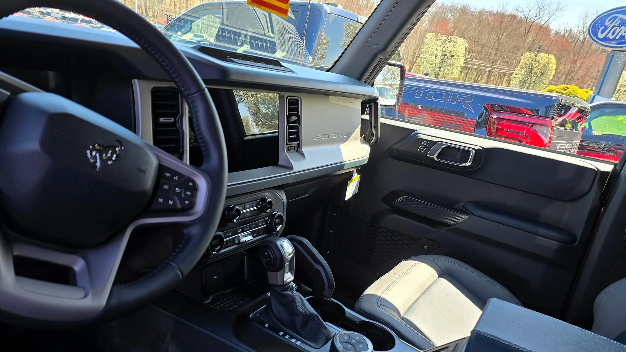 Ford Bronco What determined the interior trim colors? 20240425_110157