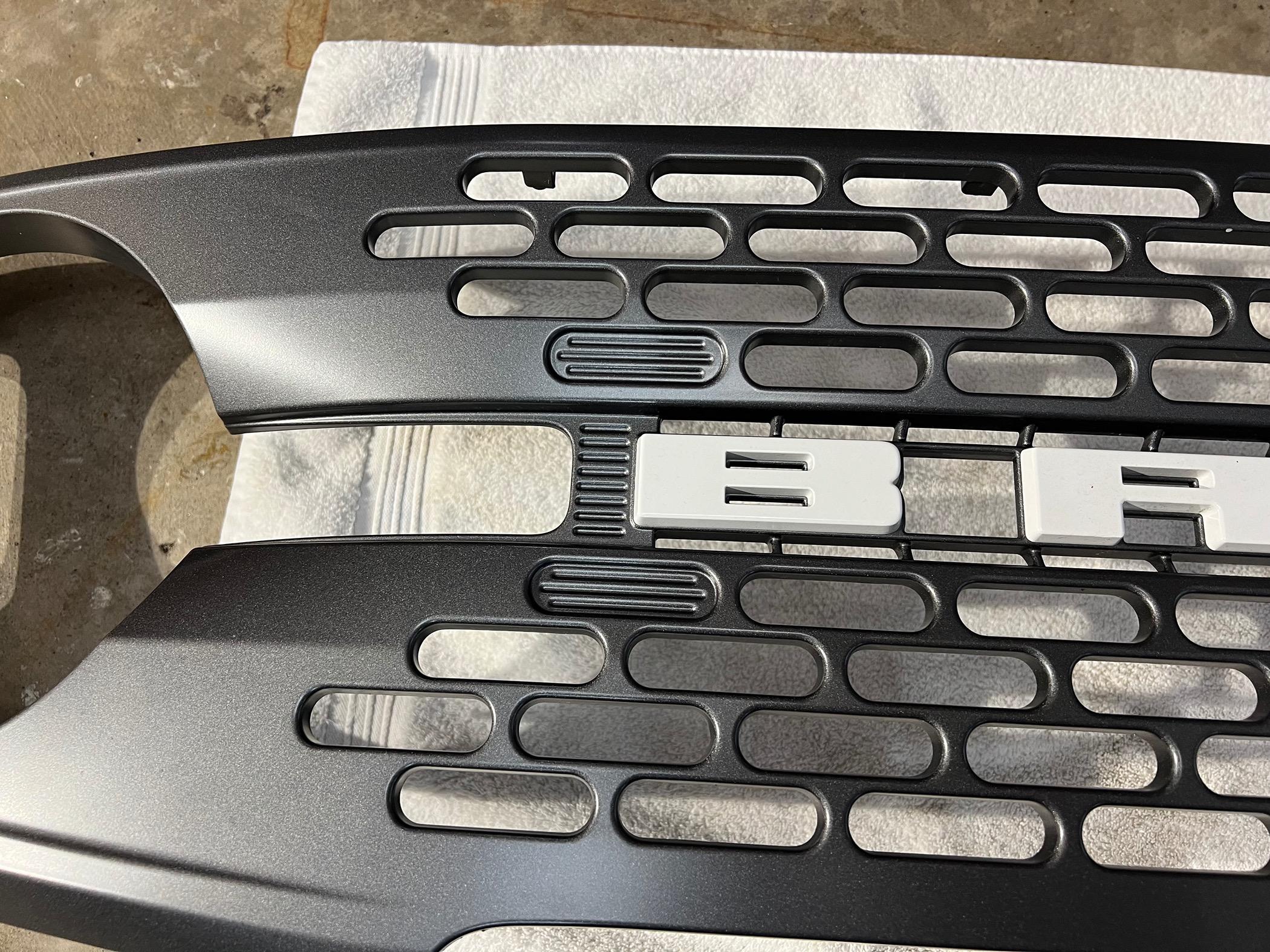 Ford Bronco Badlands Grille $200 IMG_0863