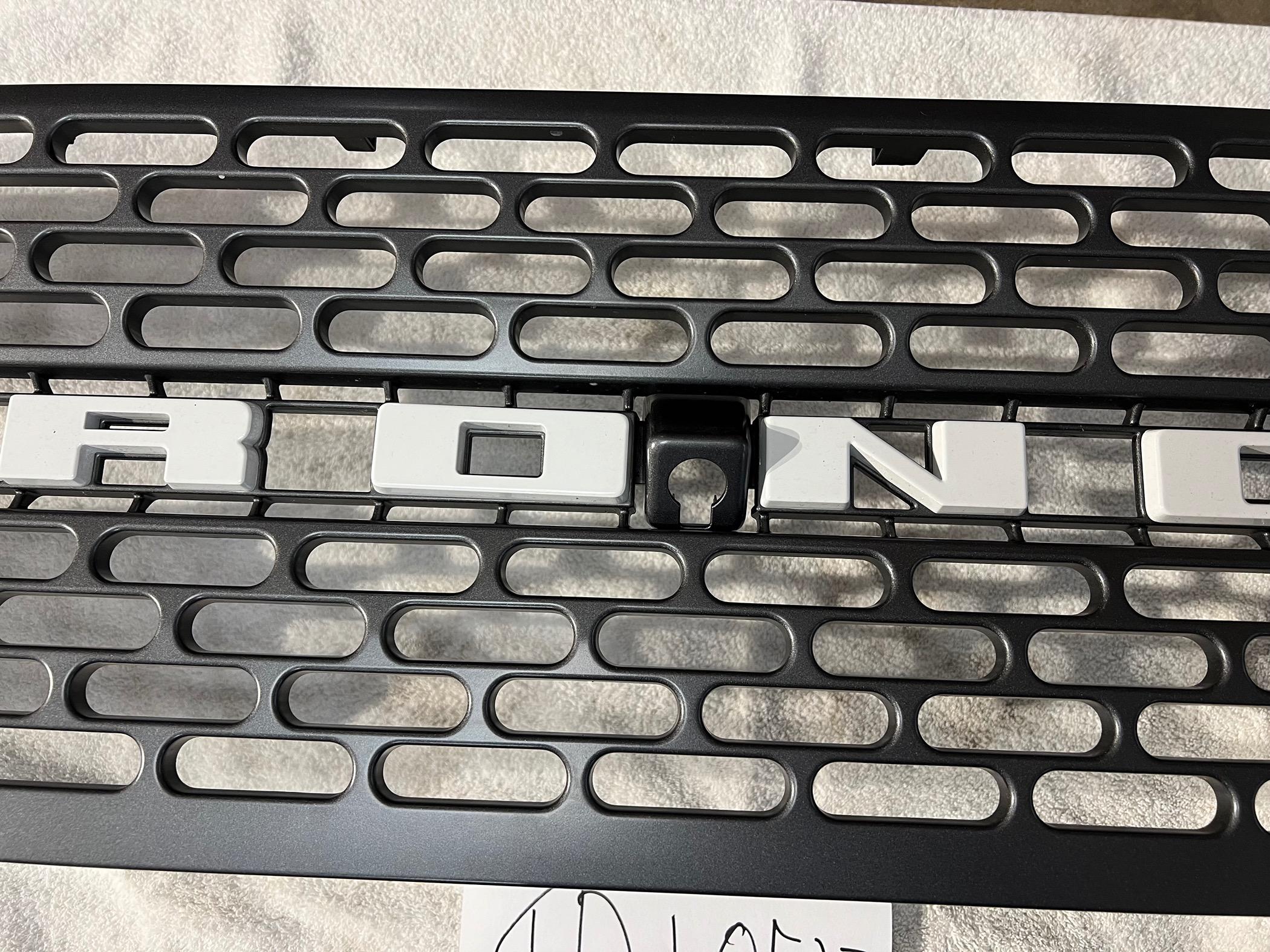 Ford Bronco Badlands Grille $200 IMG_0864