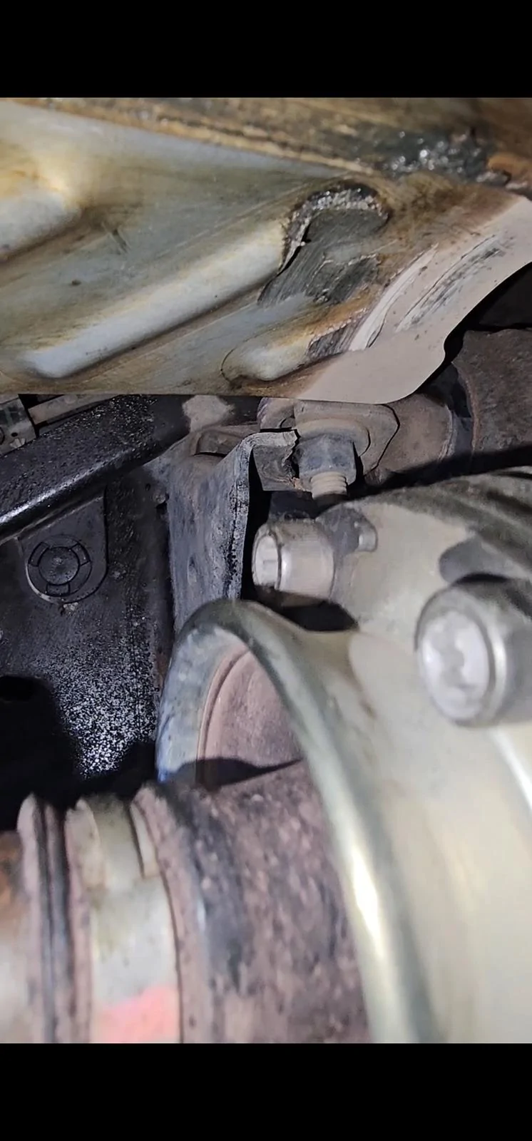 Ford Bronco Front Differential mount failure/broken. Screenshot_20240427_210459_Gallery