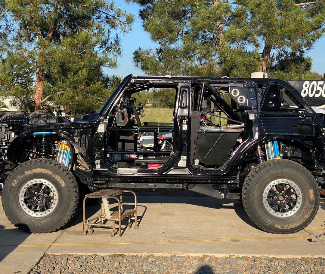 Ford Bronco 2023 SEMA Build Race Off Road Bronco DR For Sale $400K USD FB_IMG_1714313806107